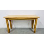 A SOLID LIGHT OAK SIDE TABLE WIDTH 120CM. DEPTH 40CM. HEIGHT 66CM.