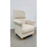 A SMALL CREAM/BEIGE CHECK UPHOLSTERED EASY CHAIR