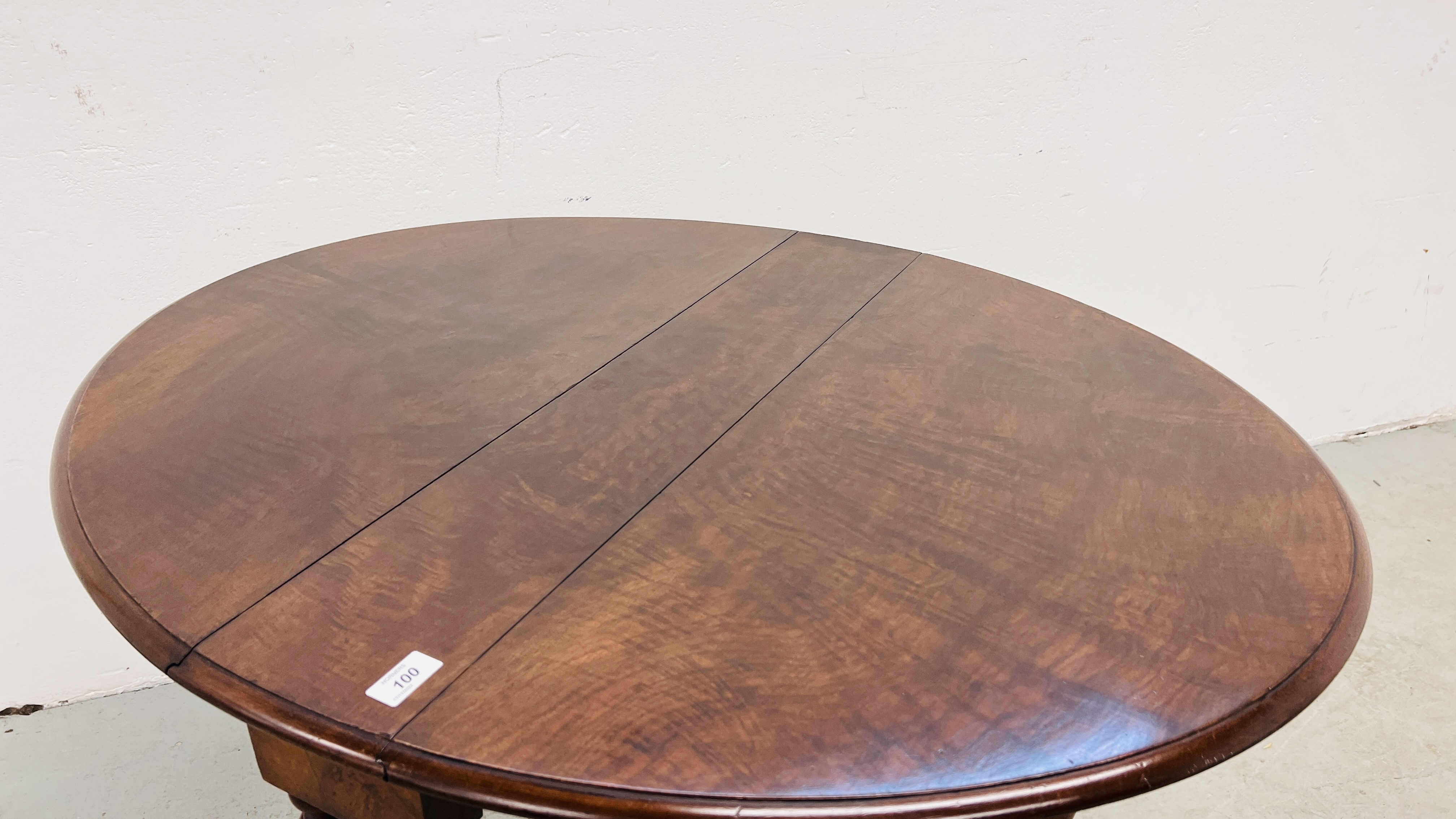 VICTORIAN WALNUT TEA TABLE WITH GATELEG ACTION AND OVAL TOP - EXTENDED 83CM. X 102CM. - Image 10 of 10