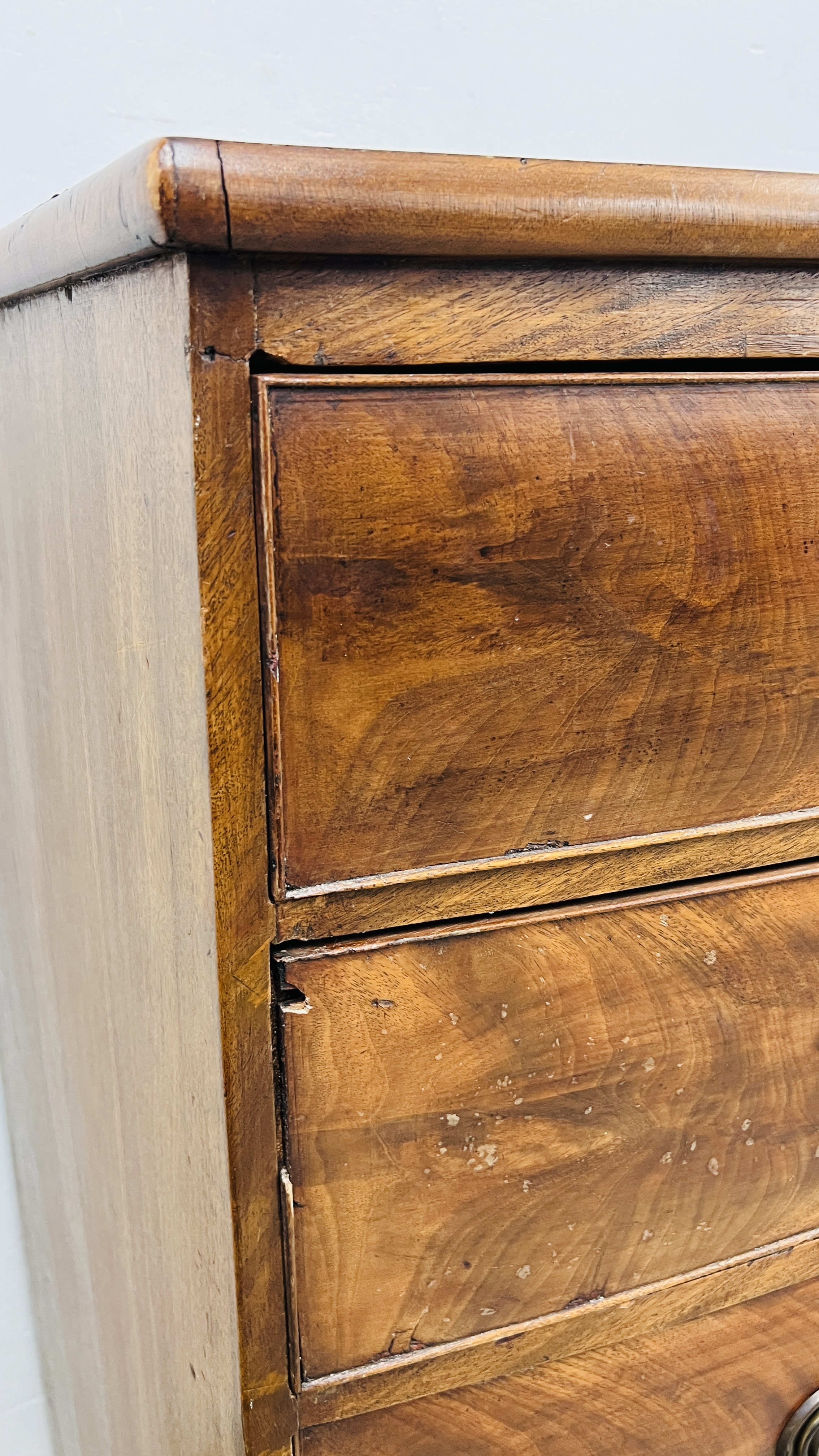 A MAHOGANY BOW FRONTED TWO OVER THREE CHEST OF DRAWERS, W 106CM, D 54CM, H 104CM. - Image 8 of 10