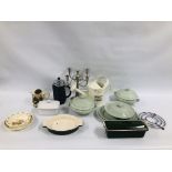 COLLECTION OF KITCHEN WARE TO INCLUDE LE CREUSET DISH (28) WITH LID AND PIE DISH (24),