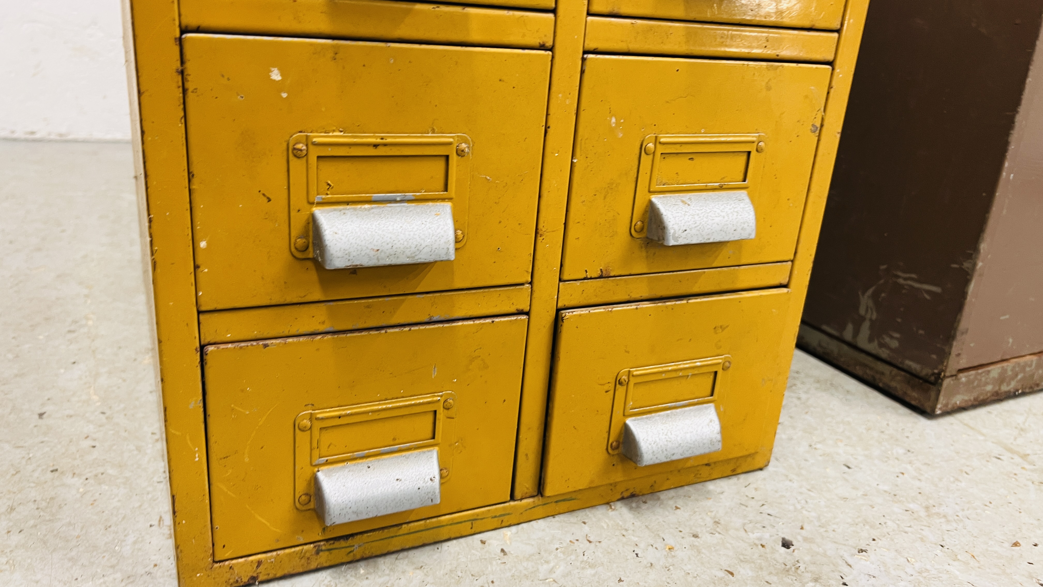 A VINTAGE YELLOW SIX DRAWER STEEL FILING CHEST BEARING MAKERS PLAQUE ART METAL, - Image 8 of 13