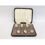 A CASED SET OF SIX SILVER APOSTLE SPOONS, SHEFFIELD 1926.
