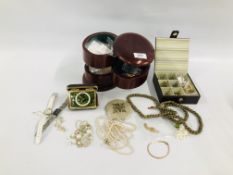 BOX OF ASSORTED COSTUME JEWELLERY AND MODERN BUTTONS,