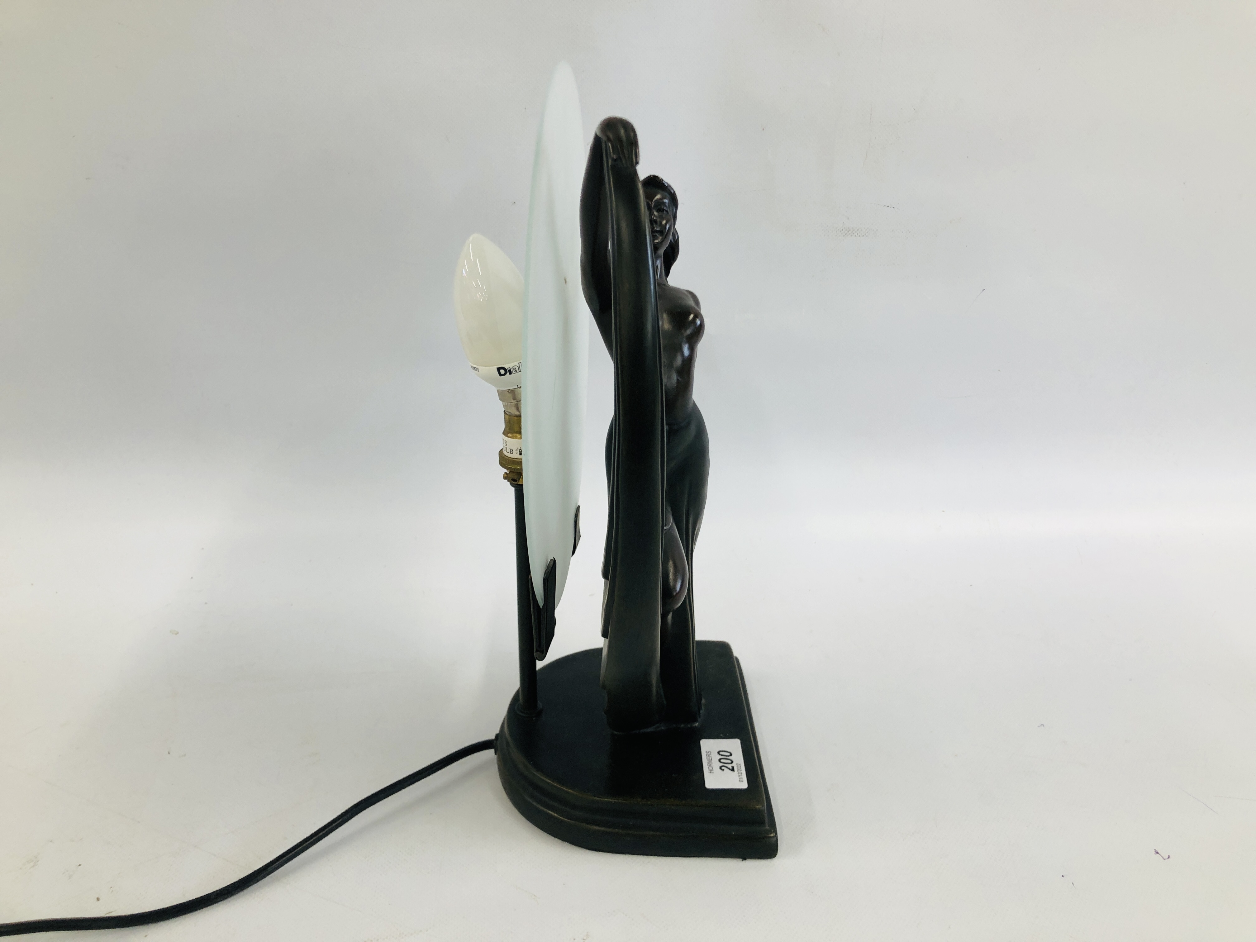 AN ART DECO STYLE FIGURED TABLE LAMP HEIGHT 37CM - - SOLD AS SEEN - Image 3 of 3