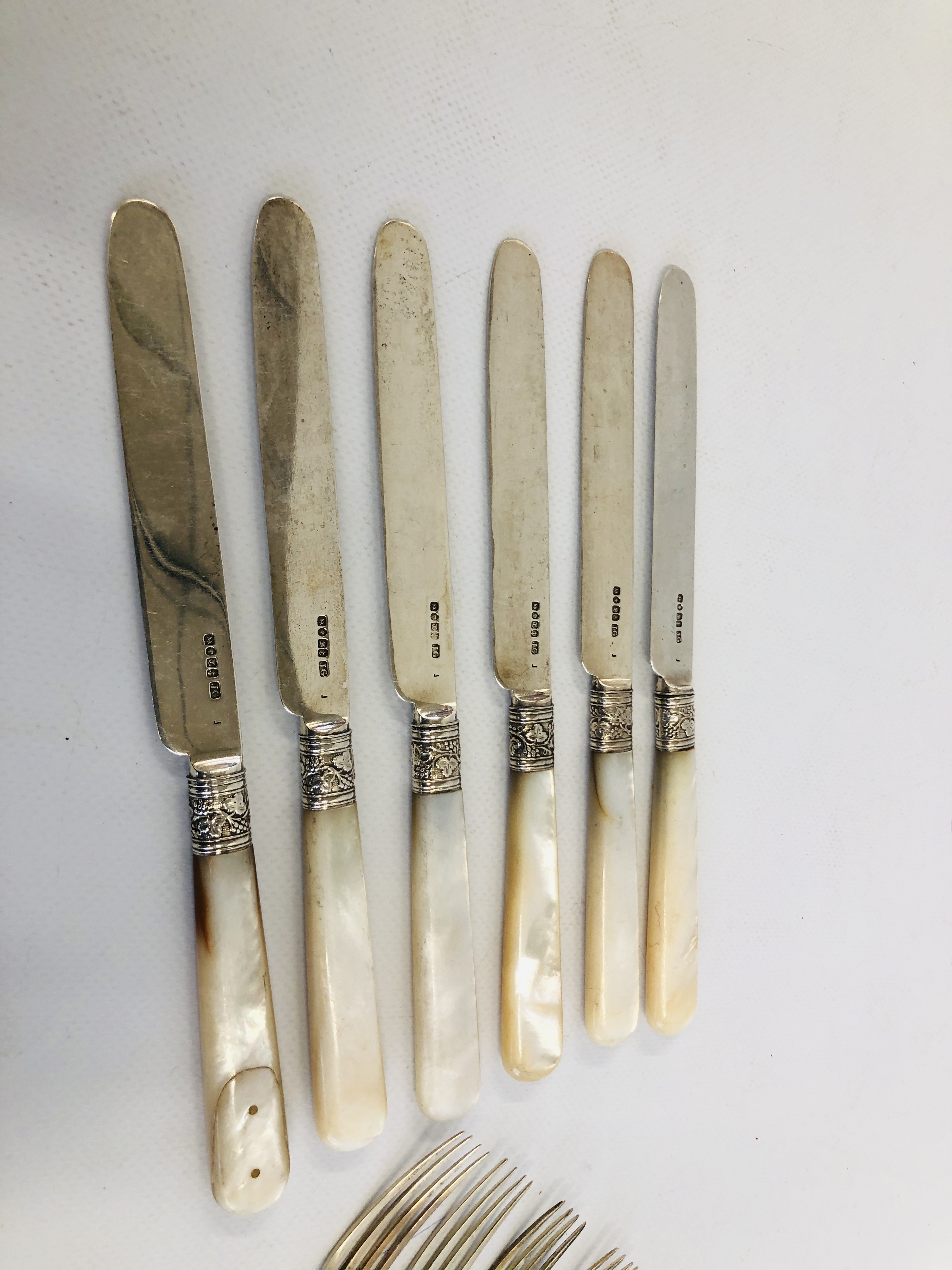 A SET OF SIX SILVER TEA KNIVES AND SIX SILVER FORKS, MOTHER OF PEARL HANDLES, - Image 2 of 11