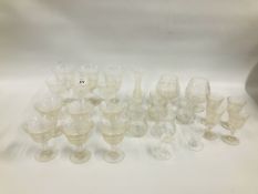 COLLECTION OF GOOD QUALITY ART GLASS CRYSTAL DRINKING GLASSES, VASE, BRANDY GLASSES, ETC.