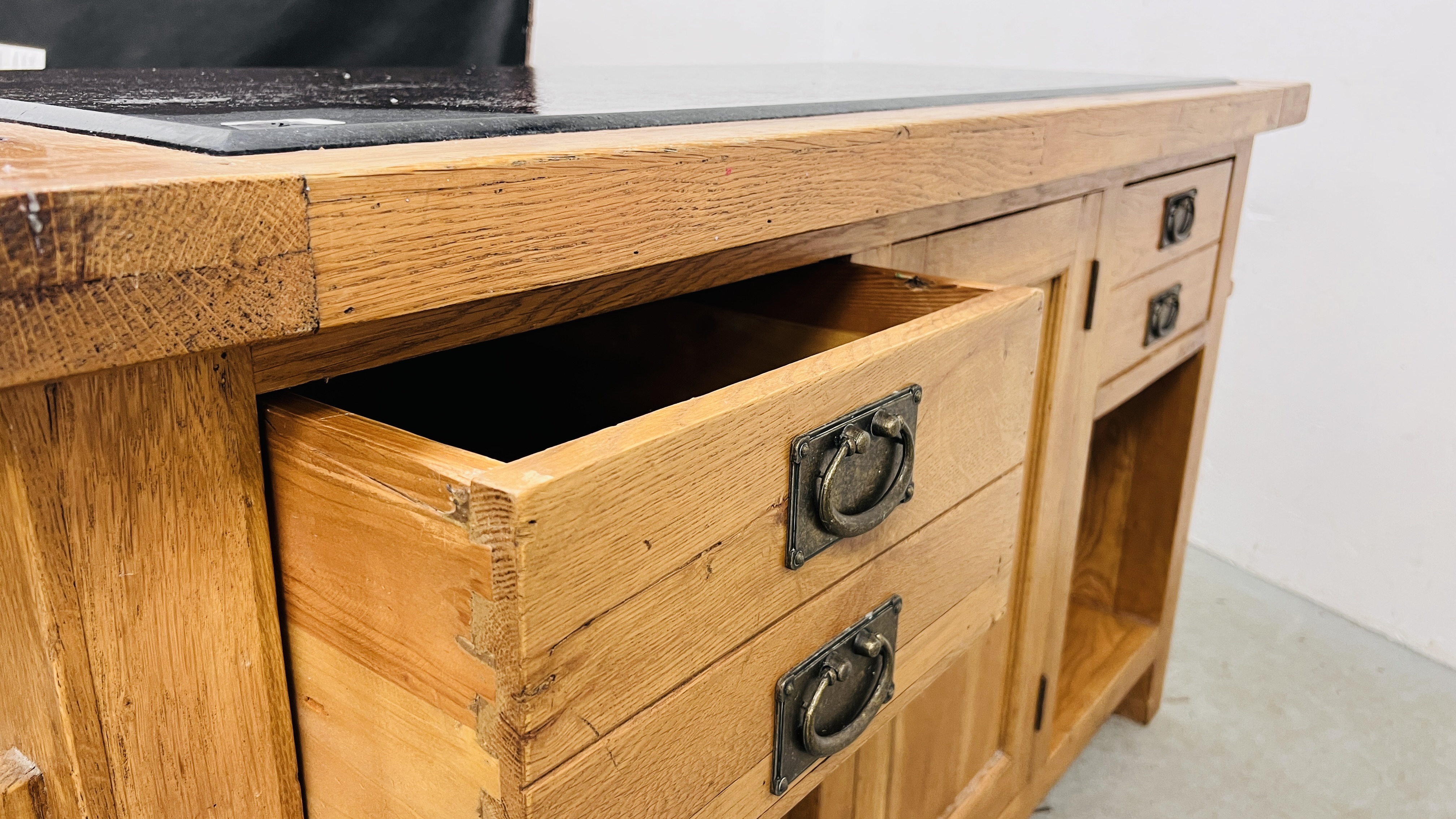 A SOLID OAK MARBLE TOPPED KITCHEN ISLAND WITH TWO SLIDE THROUGH DRAWERS AND SINGLE CENTRAL DOOR, - Image 20 of 21