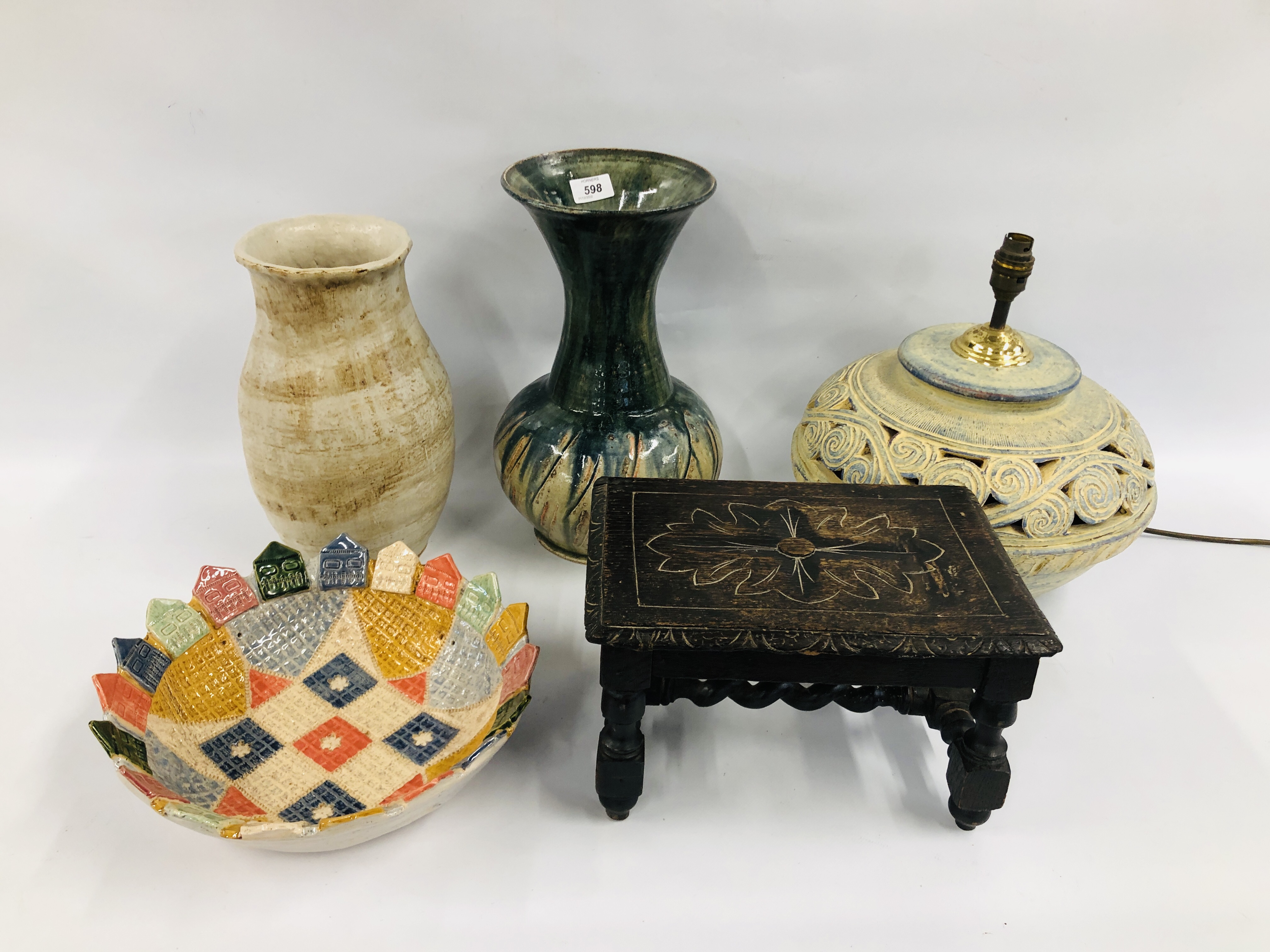 4 PIECES OF STUDIO POTTERY TO INCLUDE LARGE TABLE LAMP, FRUIT BOWL, AND TWO VASES,