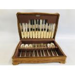 COMPOSITE CANTEEN OF SILVER CUTLERY COMPRISING SIX DESSERT SPOONS, SIX DESSERT FORKS,