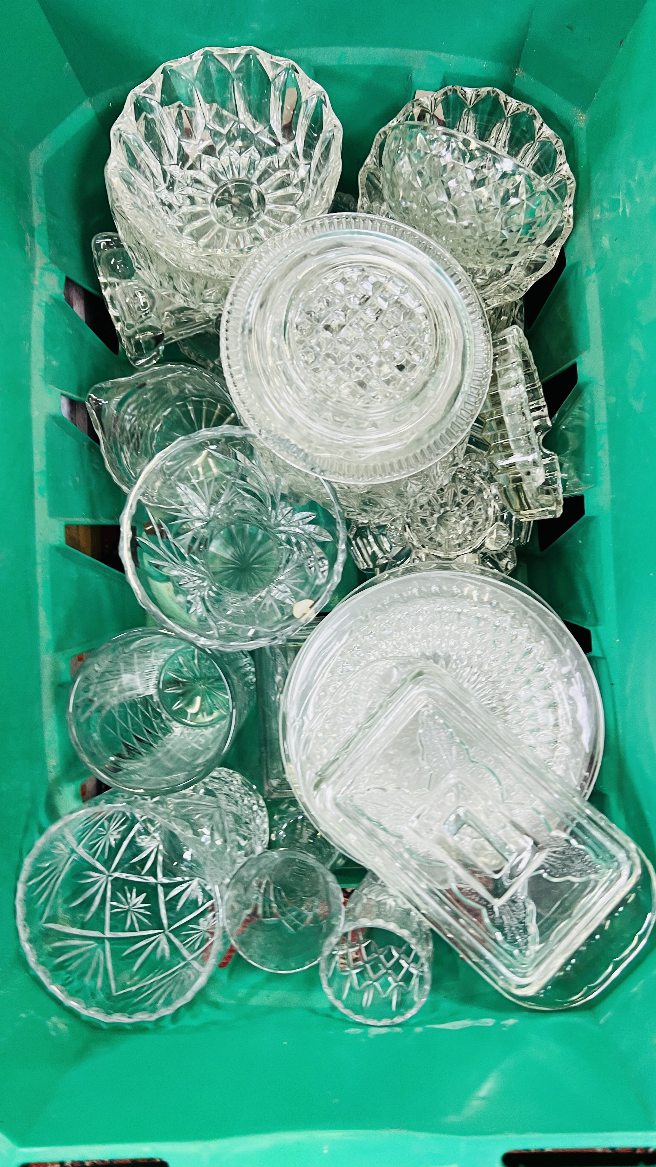 9 X BOXES OF ASSORTED HOUSEHOLD SUNDRIES TO INCLUDE GLASS AND CHINA WARE, GERMAN GLAZED POTTERY, - Image 2 of 20