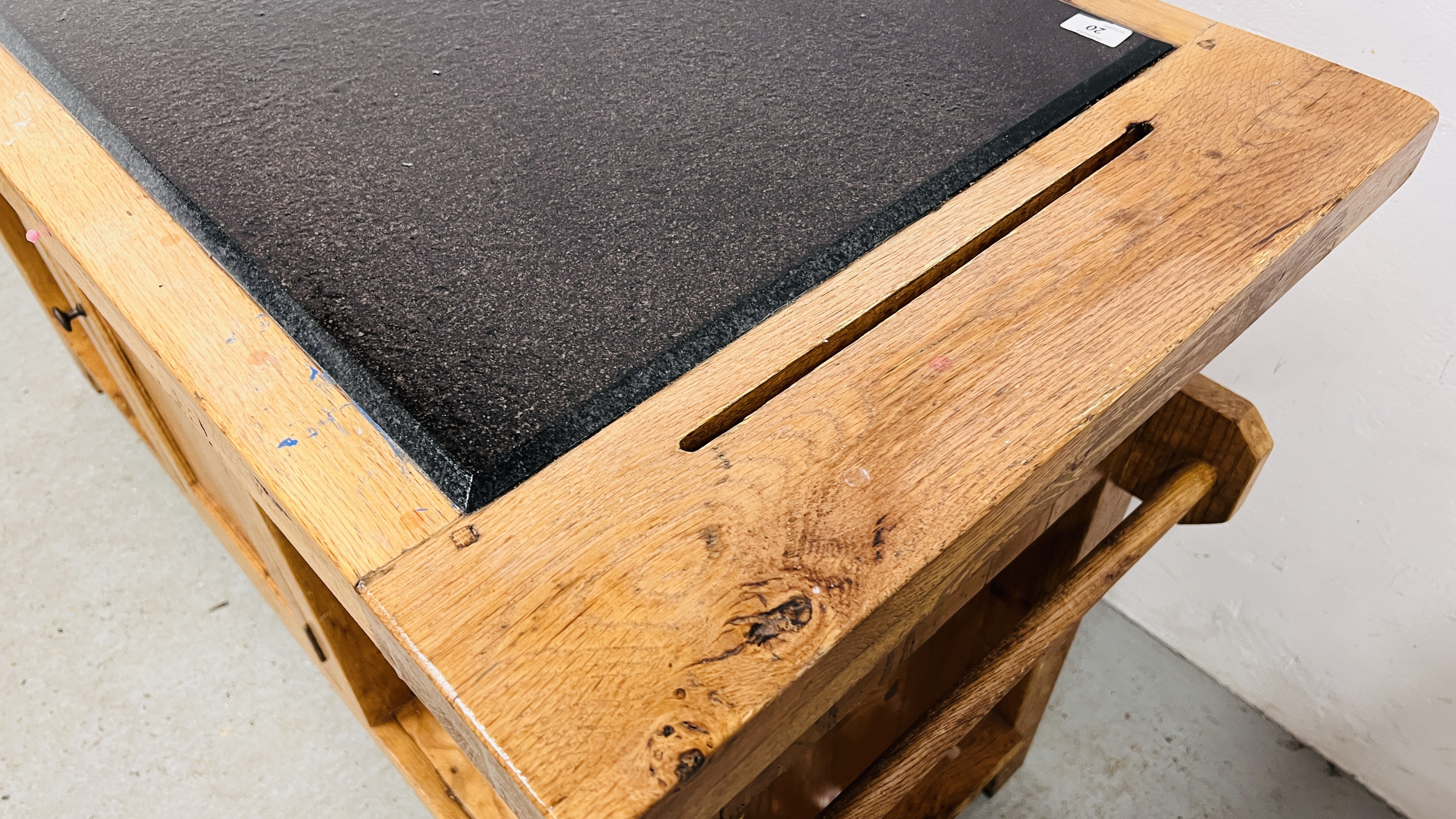 A SOLID OAK MARBLE TOPPED KITCHEN ISLAND WITH TWO SLIDE THROUGH DRAWERS AND SINGLE CENTRAL DOOR, - Image 13 of 21