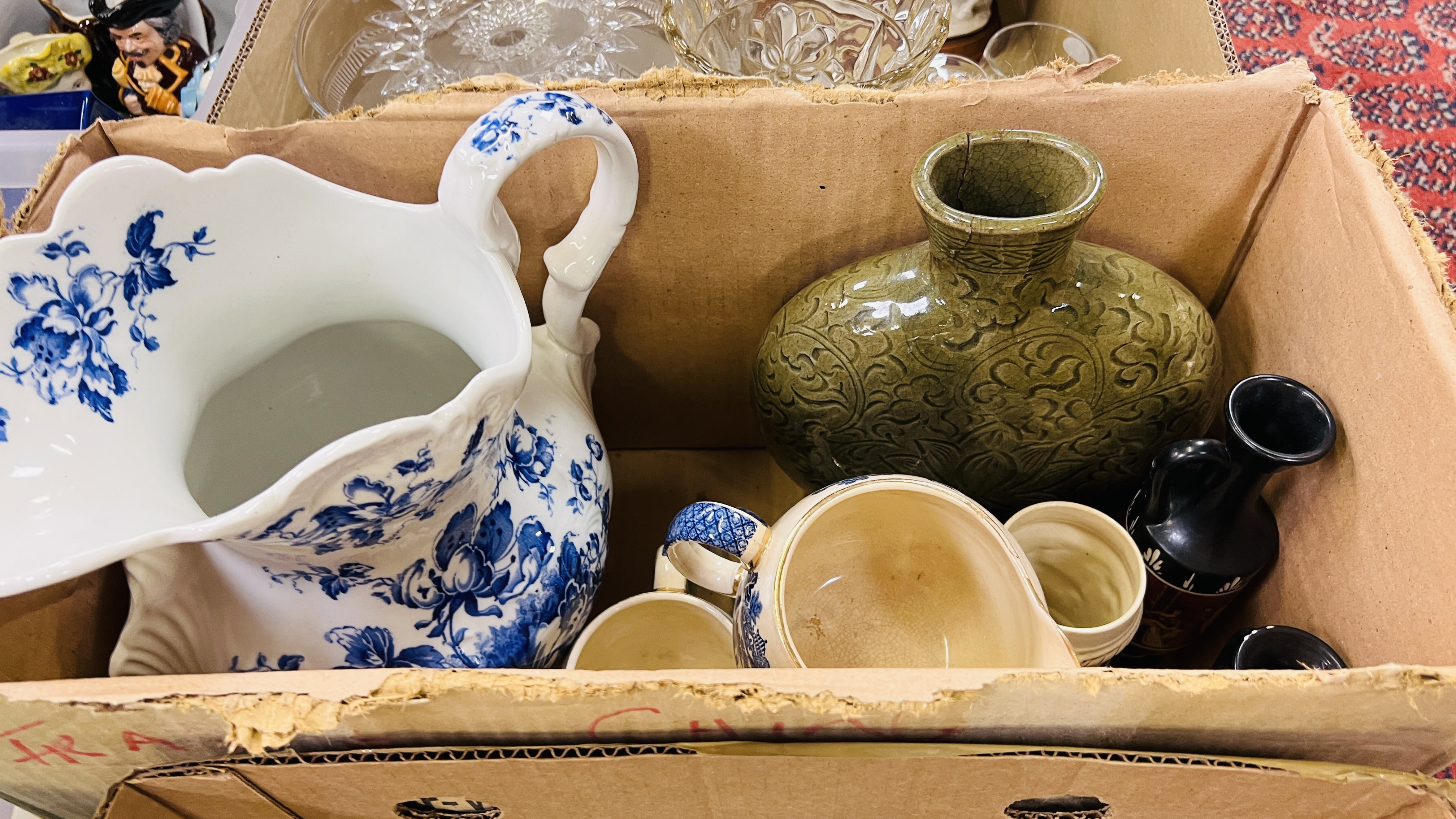 9 X BOXES OF ASSORTED HOUSEHOLD SUNDRIES TO INCLUDE GLASS AND CHINA WARE, GERMAN GLAZED POTTERY, - Image 7 of 20