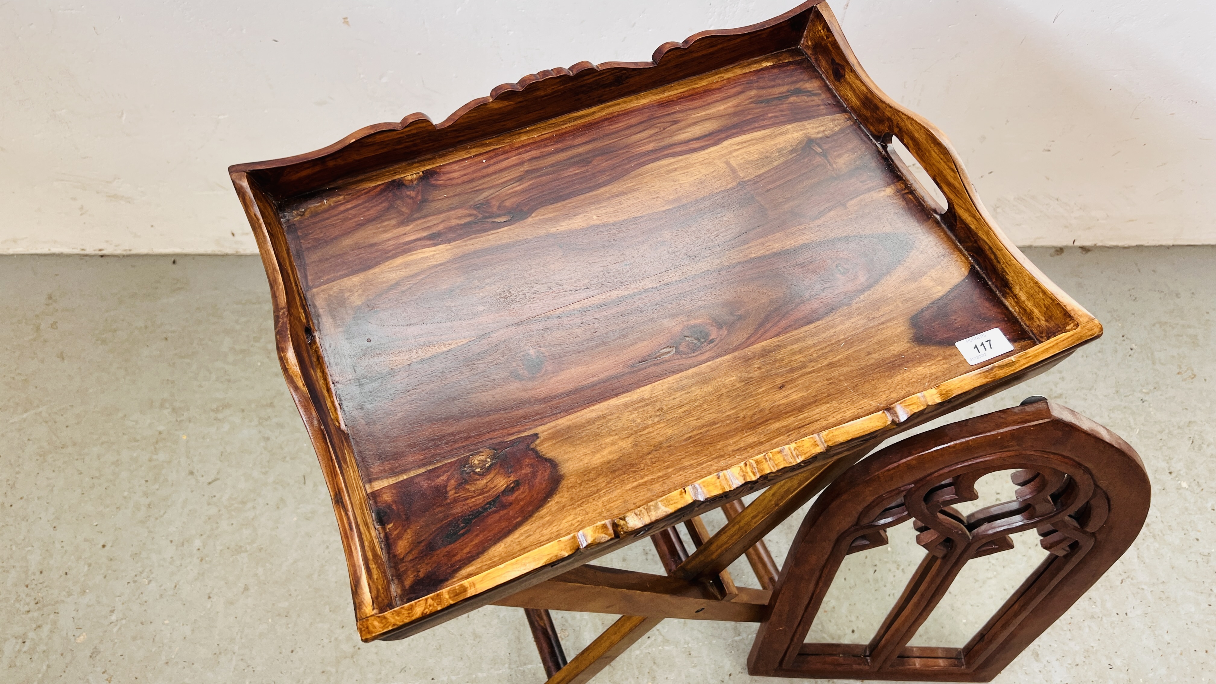 A HARDWOOD SERVING TRAY WITH FOLDING STAND AND HARDWOOD GOTHIC STYLE MIRROR HEIGHT 61CM. - Image 3 of 8