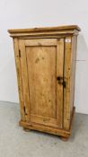 AN ANTIQUE WAXED PINE SINGLE DOOR CUPBOARD, W 53.5CM, D 46CM, H 100CM.