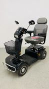 RASCAL ROAD LEGAL MOBILITY SCOOTER FIRST REGISTERED 01/08/2016 (CHARGER AND KEYS PRESENT) - V5