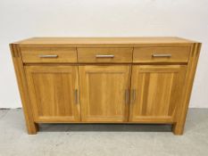 MODERN DESIGNER OAK THREE DRAWER THREE DOOR SIDEBOARD WITH BRUSHED STEEL HANDLES WIDTH 154CM.