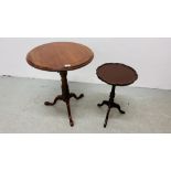 REPRODUCTION MAHOGANY TILT TOP PEDESTAL TABLE CIRCULAR TOP DEPTH 57CM.