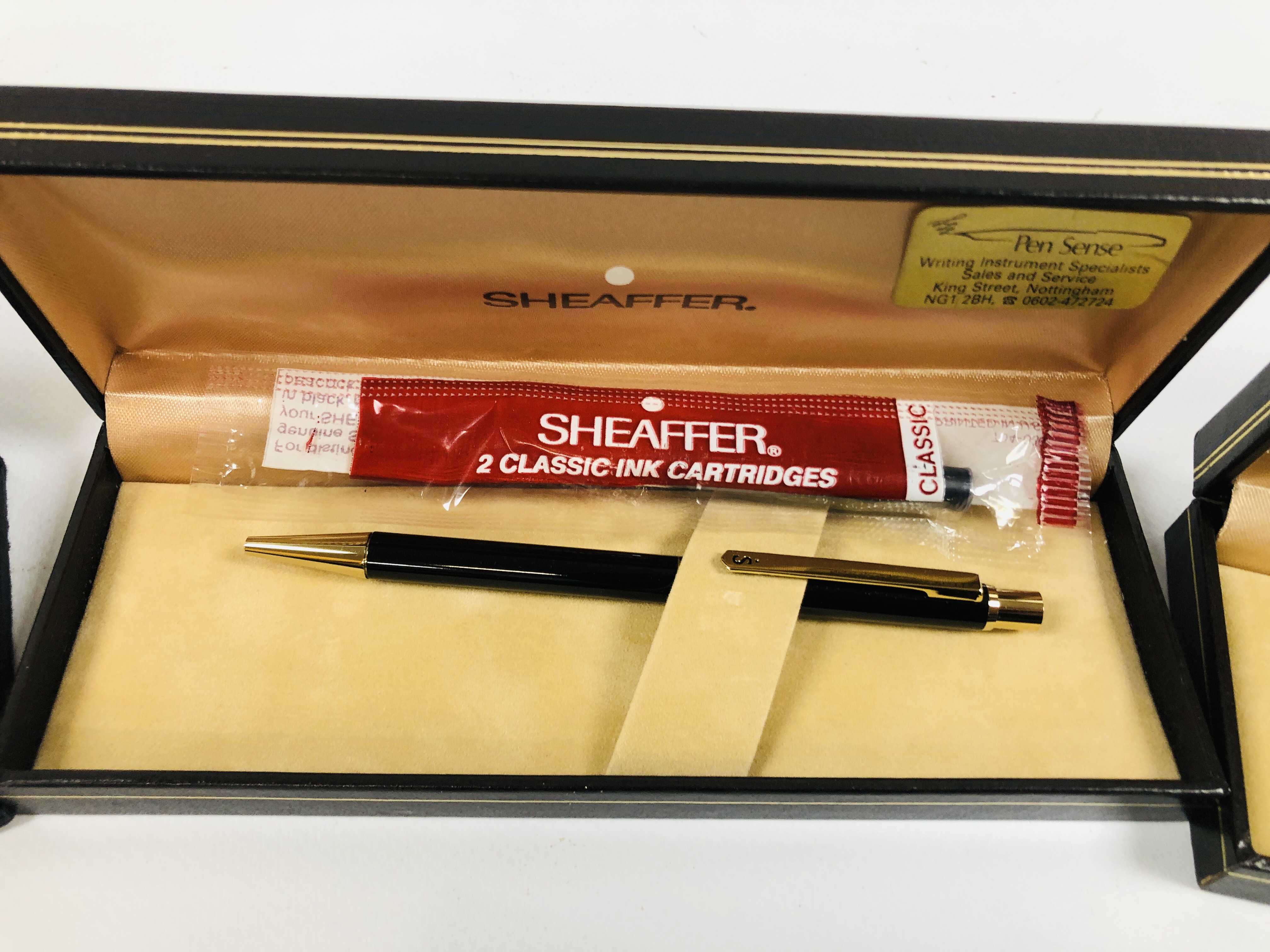 FOUR SHEAFFER PENS TO INCLUDE TWO FOUNTAIN PENS IN ORIGINAL GIFT BOXES AND A FURTHER SHEAFFER BALL - Image 3 of 7