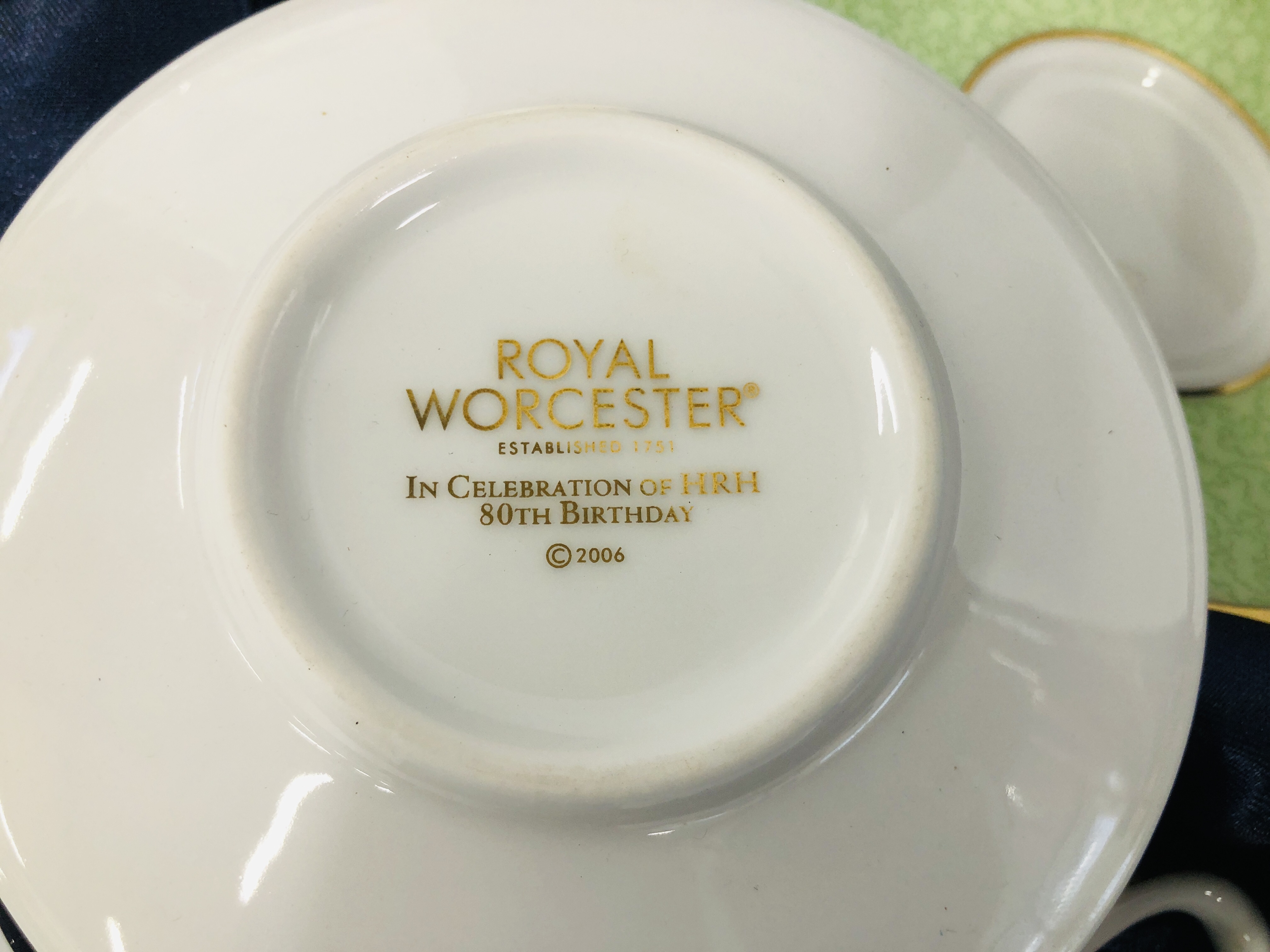 ROYAL WORCESTER EIGHT PIECE COFFEE SET "IN CELEBRATION OF HRH 80TH BIRTHDAY" IN ORIGINAL FITTED BOX - Image 3 of 6