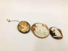 TWO UNMOUNTED VINTAGE CAMEO'S ALONG WITH A VINTAGE CAMEO BROOCH IN A YELLOW METAL SETTING.