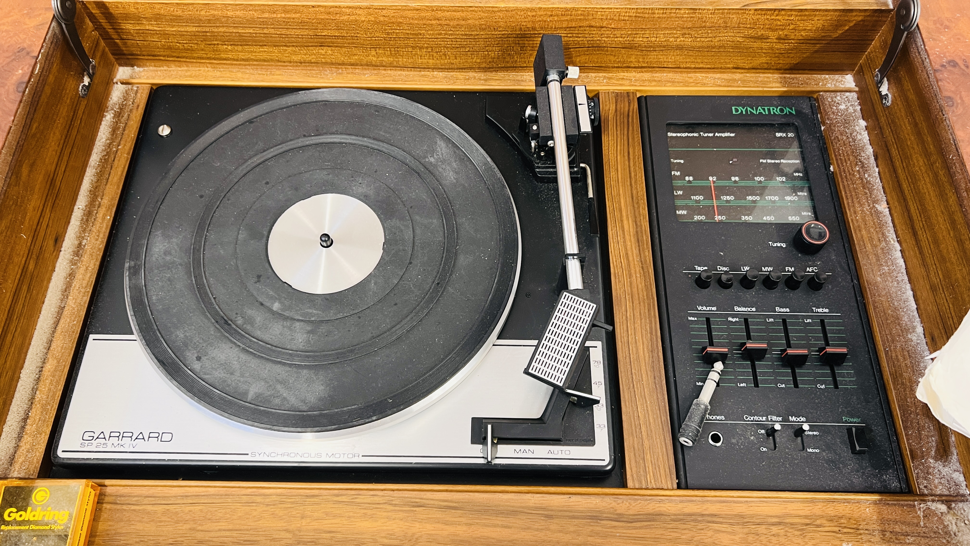 DYNATRON RADIOGRAM FITTED WITH GARRARD SP 25 MKIV RECORD DECK WITH ORIGINAL INSTRUCTIONS - - Image 3 of 9