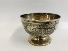 A FOOTED CIRCULAR SILVER BOWL DECORATED VINES AND FERNS, LONDON ASSAY HEIGHT 8.5CM. DIA. 11.7CM.