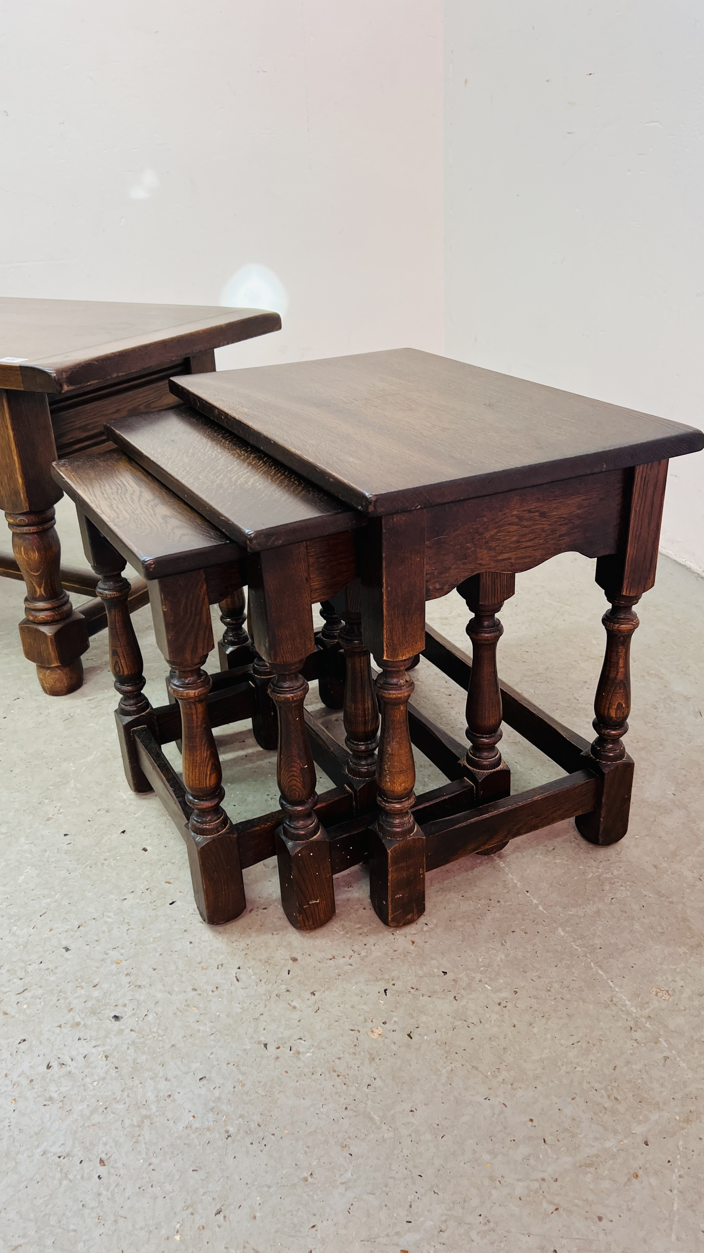 A NEST OF THREE OAK GRADUATED OCCASIONAL TABLES, RECTANGULAR TWO DRAWER OAK COFFEE TABLE WIDTH 49CM. - Image 12 of 12