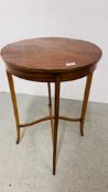 AN EDWARDIAN MAHOGANY CIRCULAR OCCASIONAL TABLE, THE SPLAYED LEGS JOINED BY AN X STRETCHER,