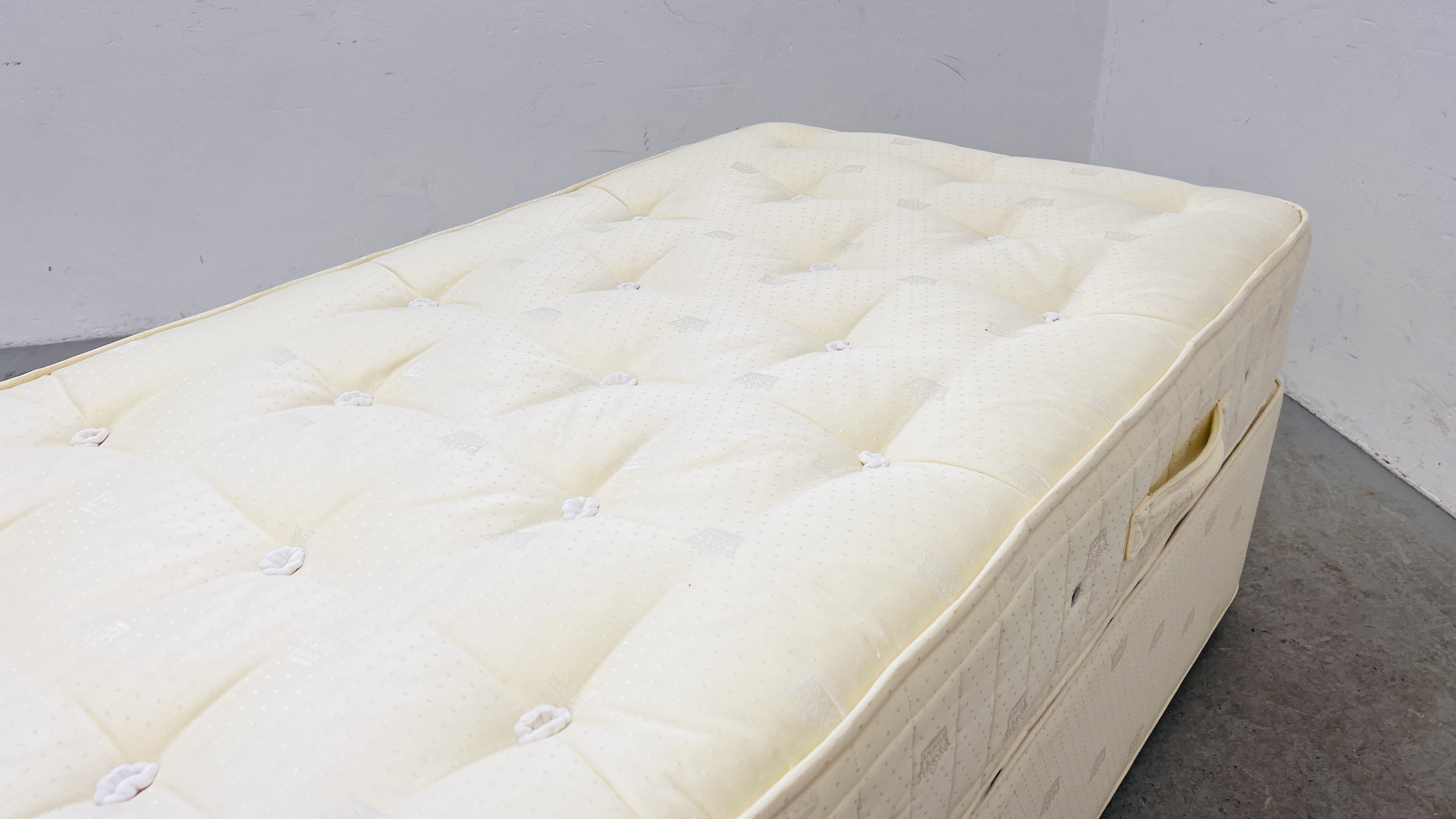 A GAINSBOROUGH LUXURY BED OLYMPIC SINGLE MATTRESS ON TWO DRAWER MATCHING BASE - Image 13 of 14