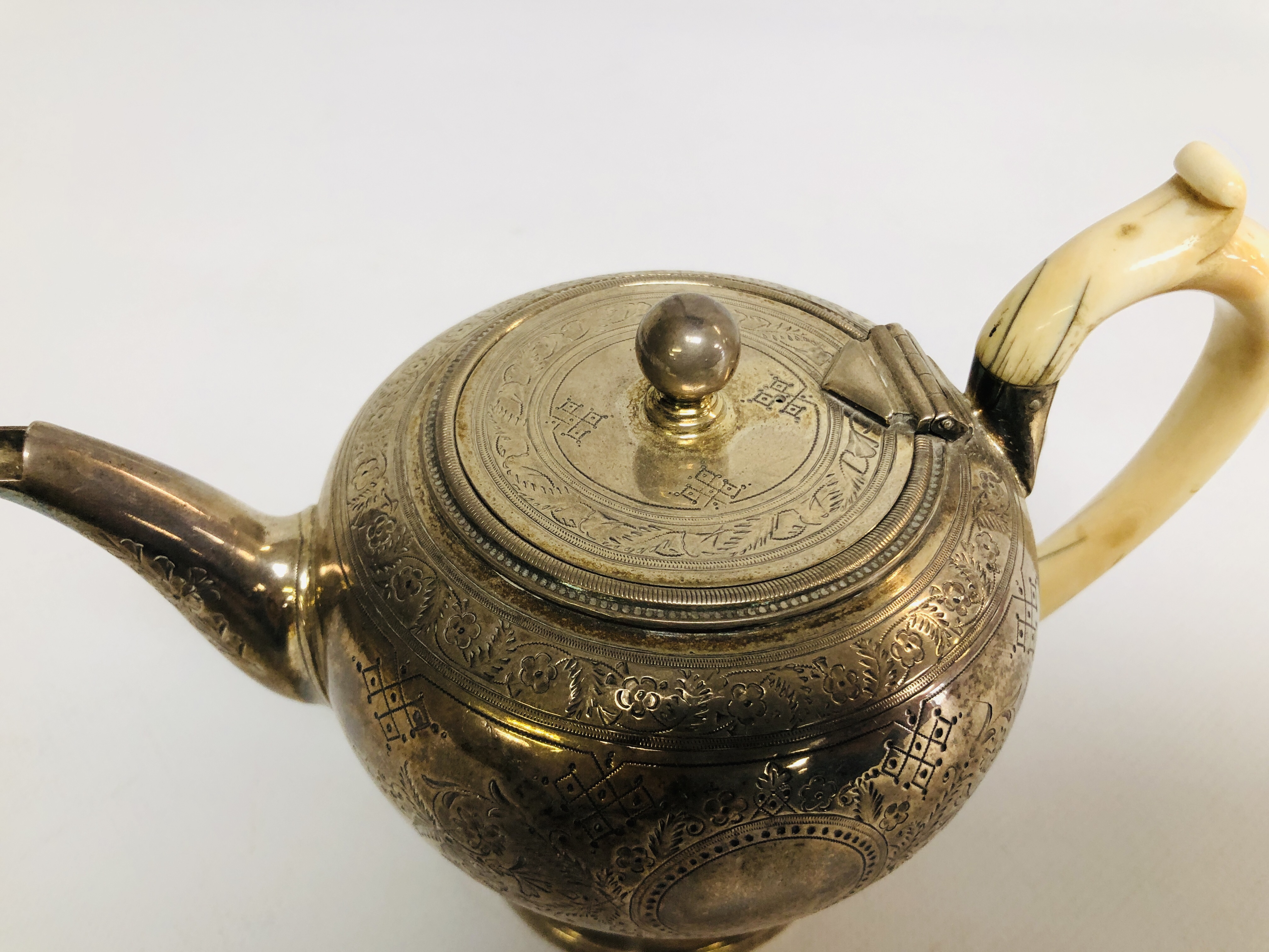 A VICTORIAN SILVER TEAPOT OF OVOID FORM THE BODY WITH VACANT CARTOUCHUS WITH IVORY HANDLE, BY G. - Image 3 of 11