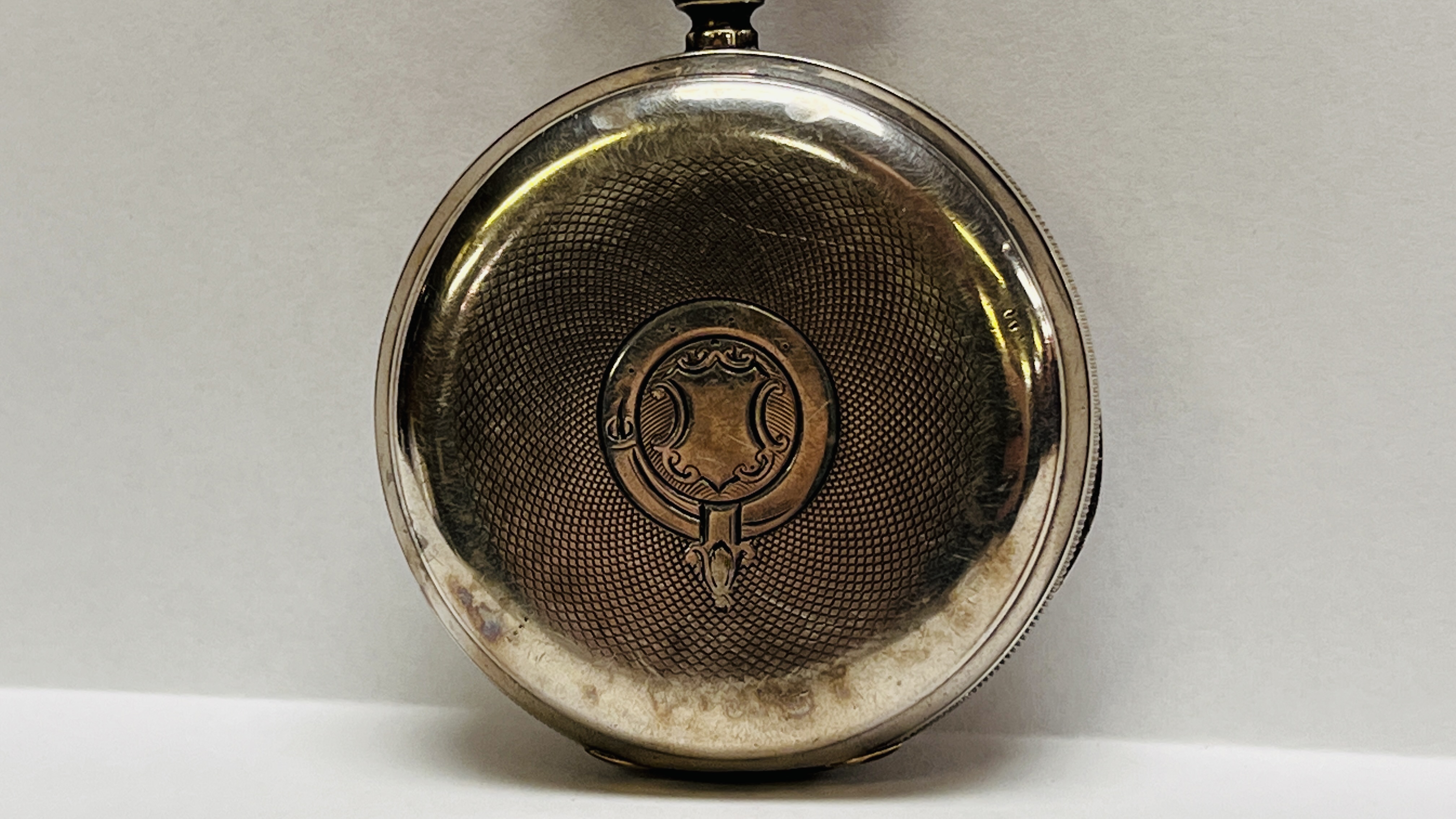 VINTAGE SILVER CASED POCKET WATCH MARKED 900 WITH ENAMELLED DIAL - Image 5 of 8