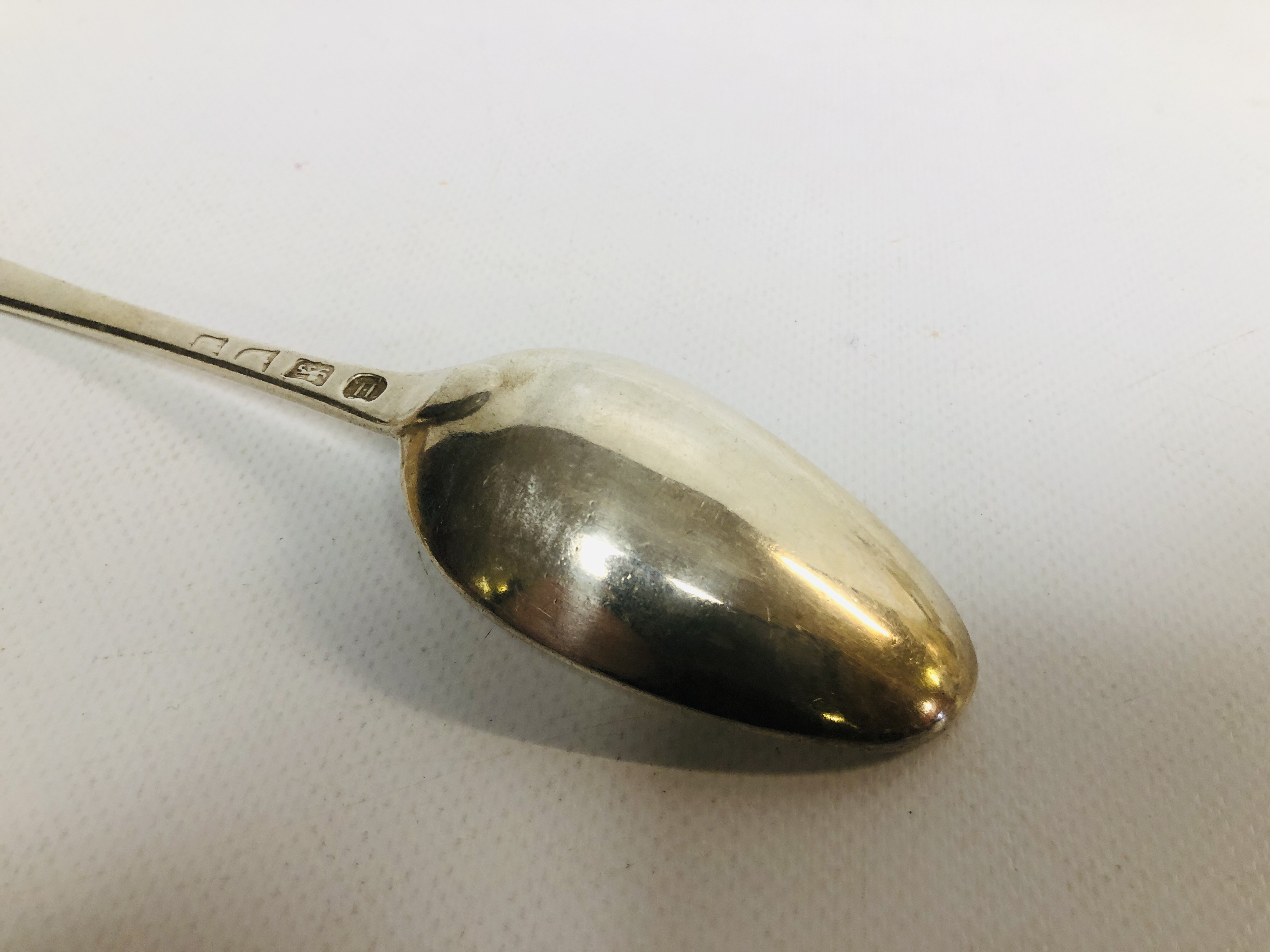 A GEORGE II THREAD PATTERN SILVER SERVING SPOON, PROBABLY LONDON 1739 MAKER L.L. - Image 5 of 7