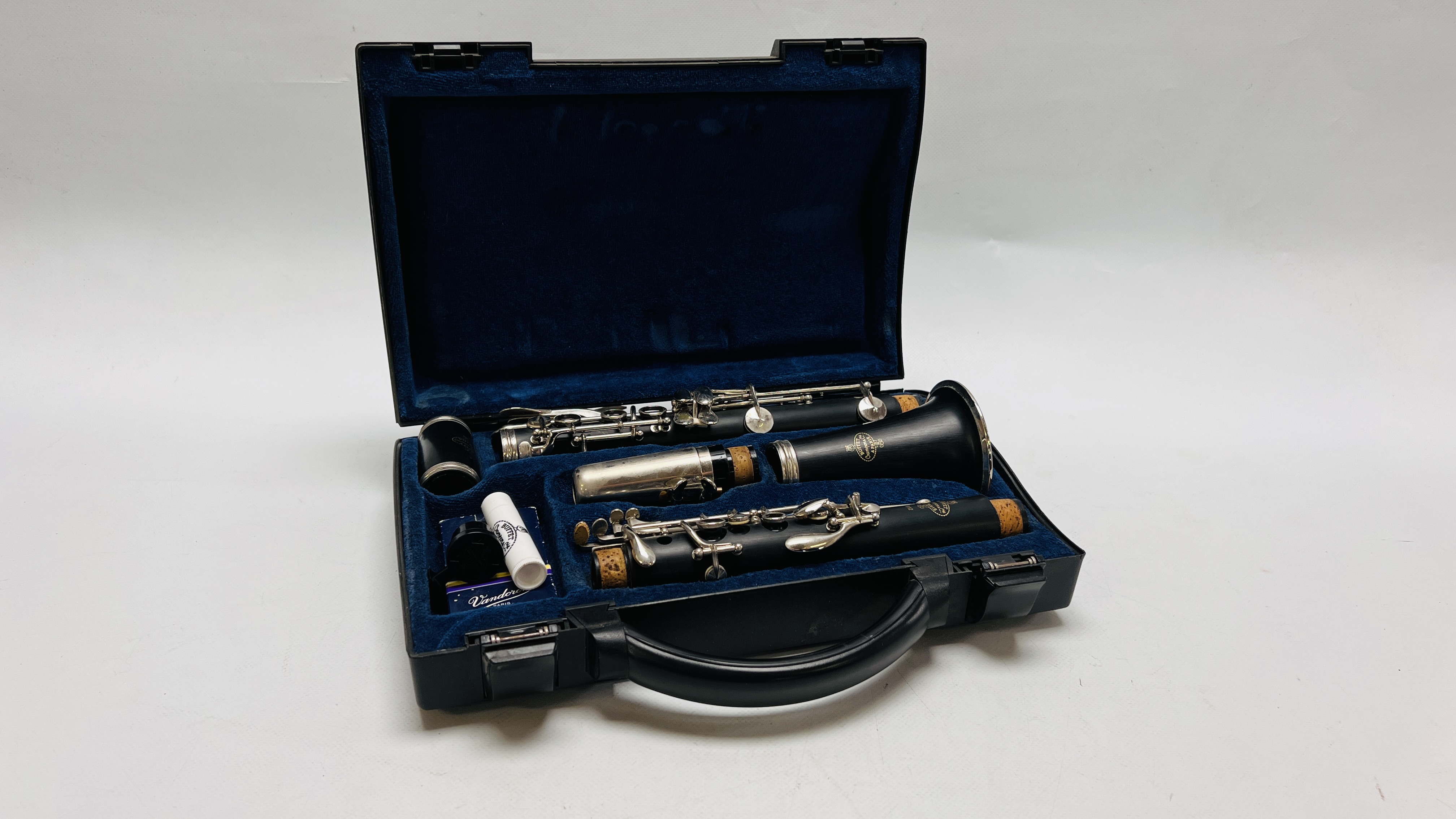 A BUFFET CRAMPON AND CIE B12 CLARINET IN FITTED HARDCASE