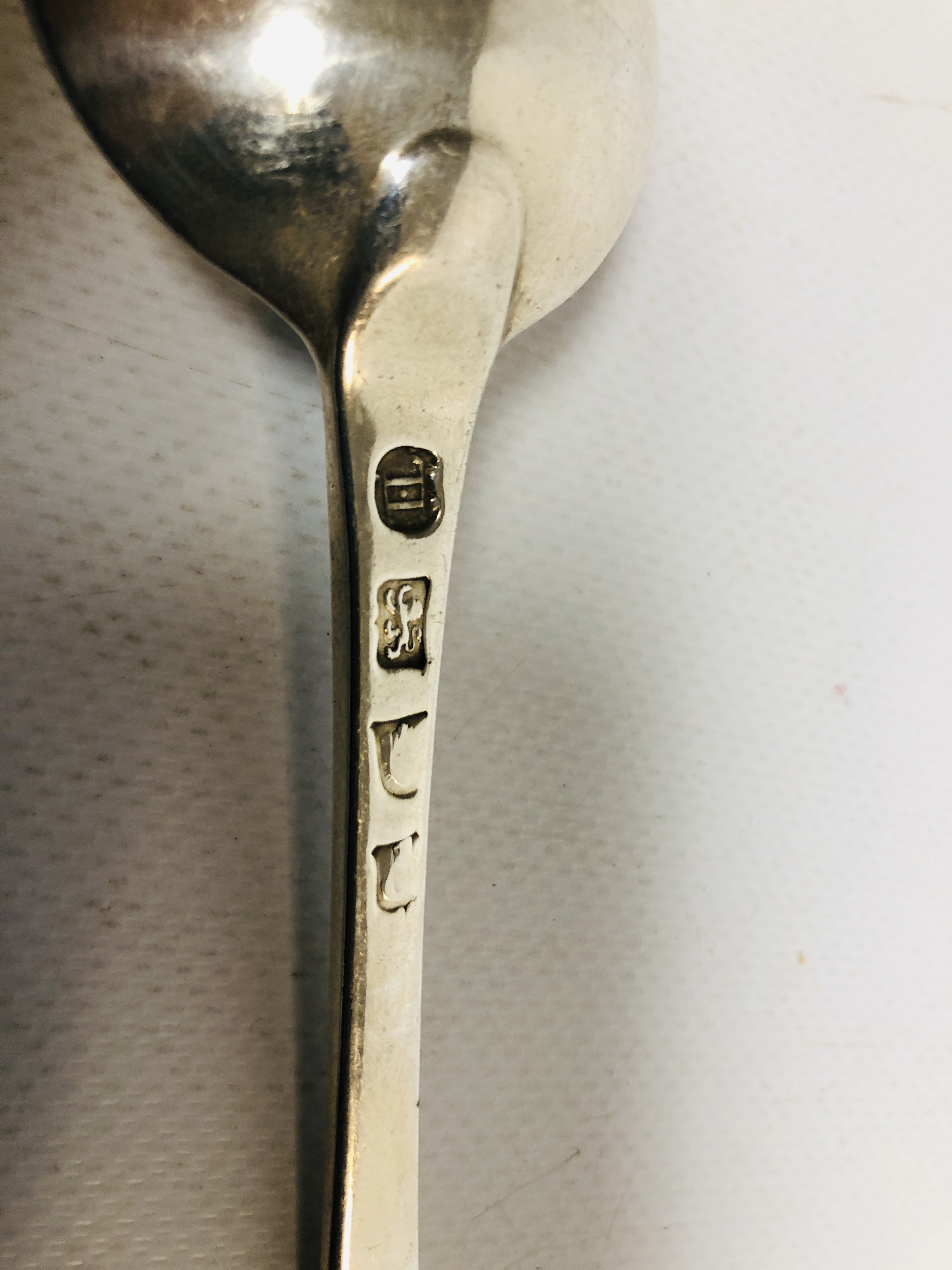 A GEORGE II THREAD PATTERN SILVER SERVING SPOON, PROBABLY LONDON 1739 MAKER L.L. - Image 6 of 7