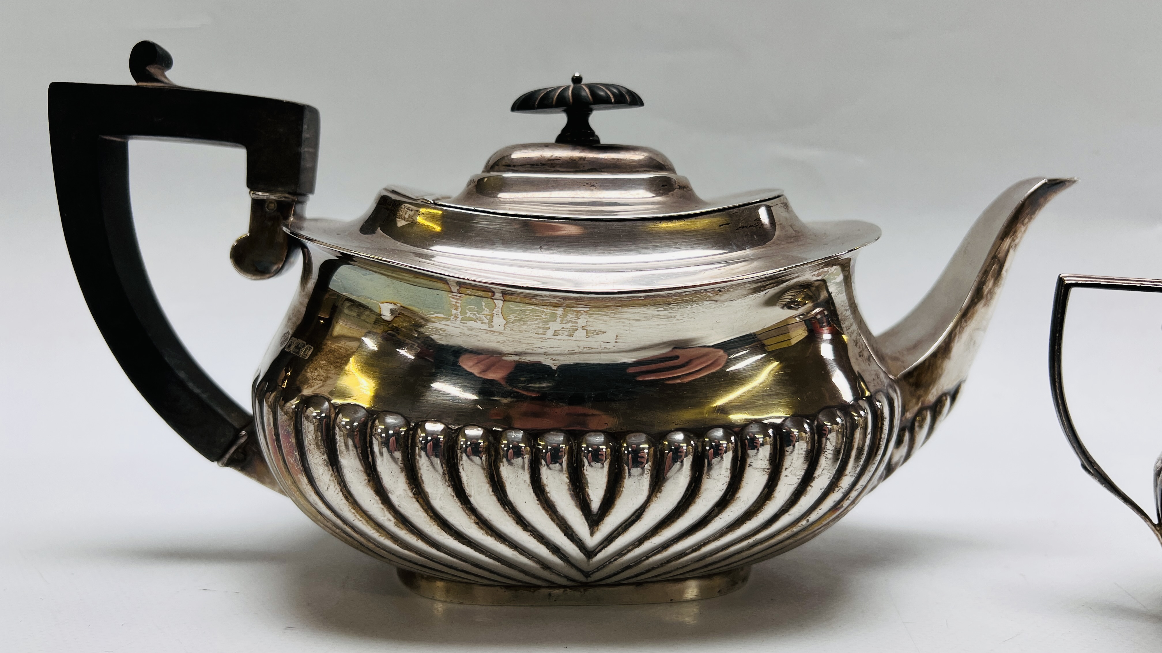 A THREE PIECE SILVER TEASET OF DRAGOONED DESIGN SHEFFIELD 1912 - Image 4 of 15