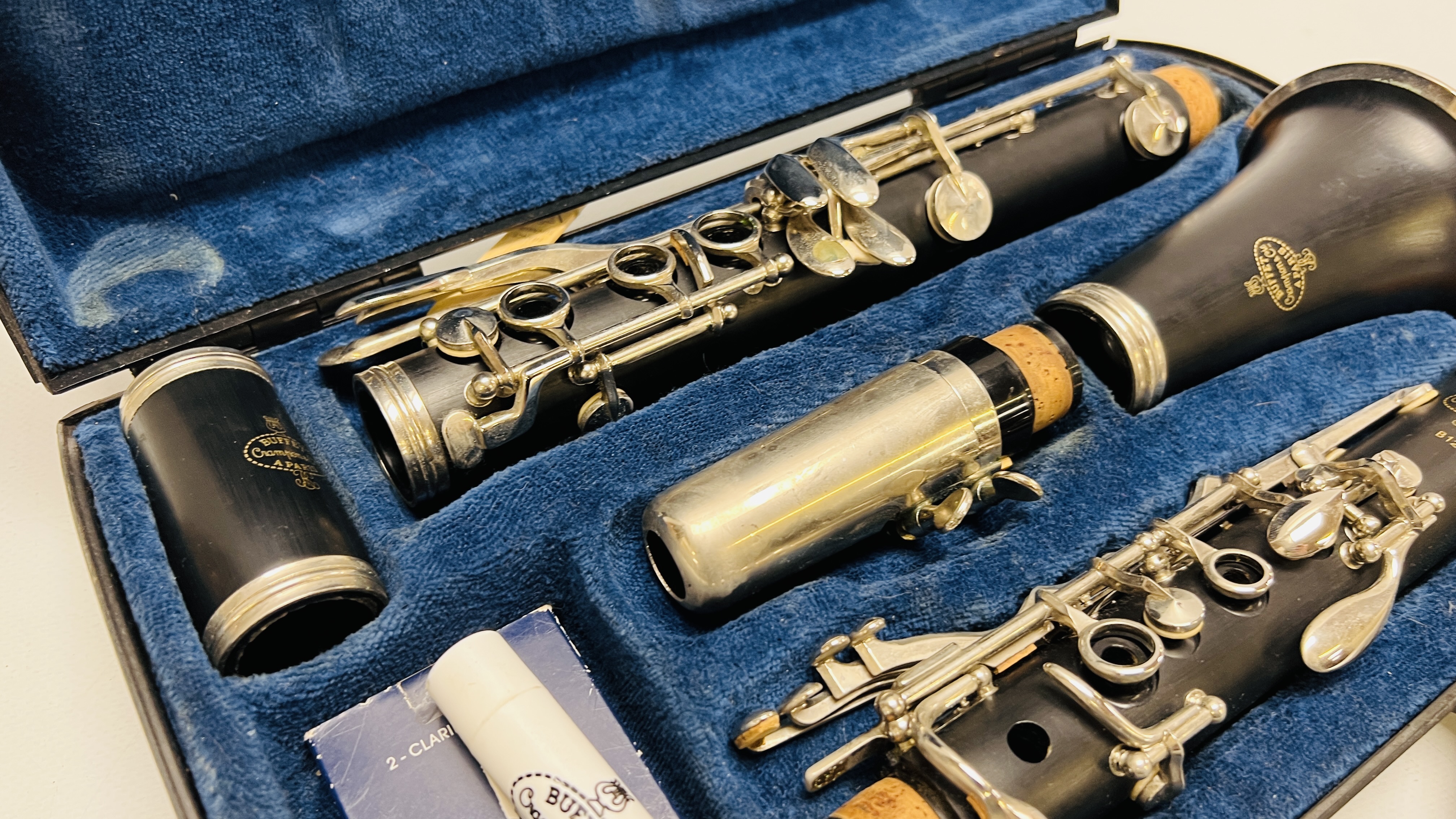 A BUFFET CRAMPON AND CIE B12 CLARINET IN FITTED HARDCASE - Image 5 of 6