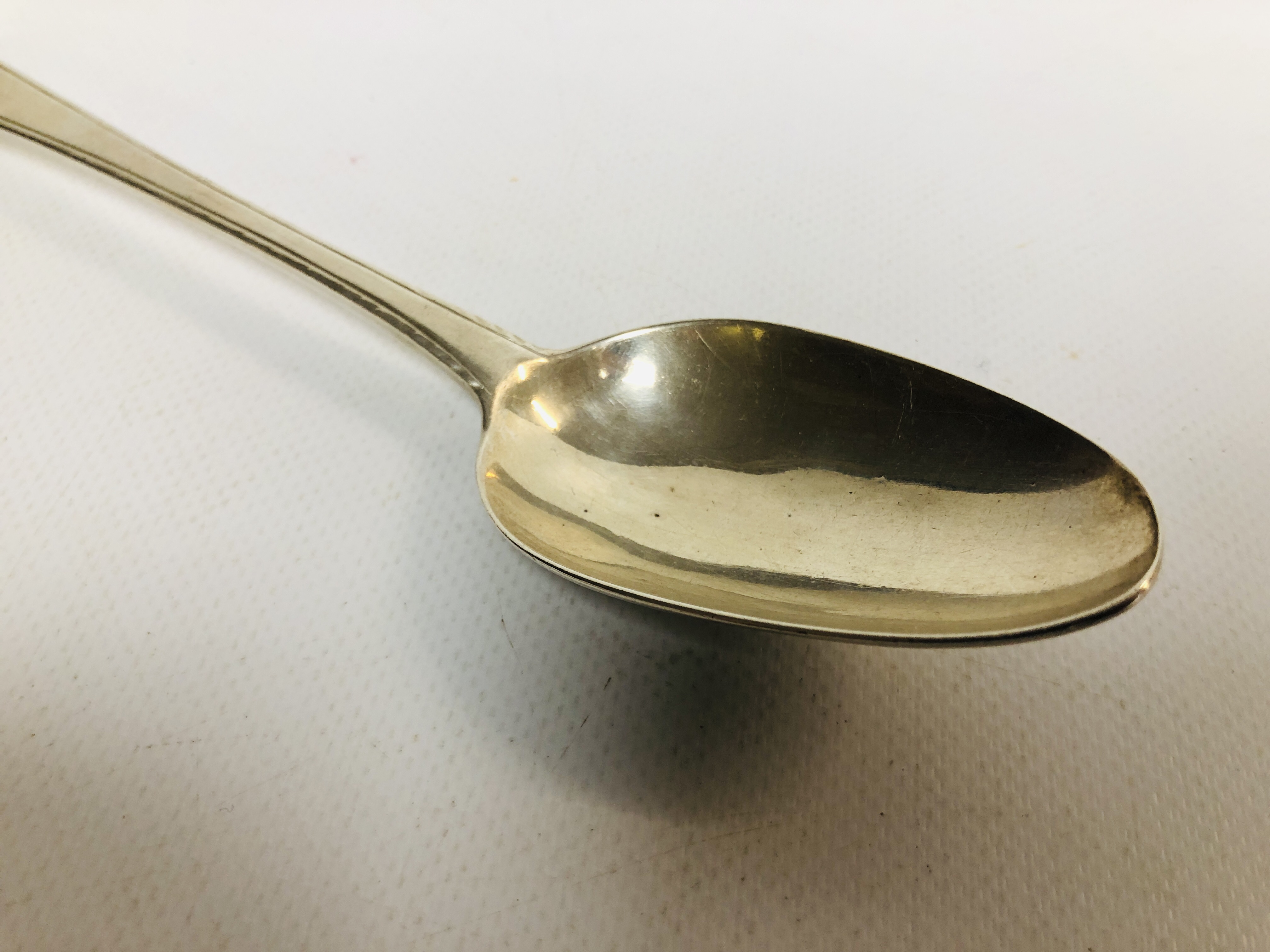 A GEORGE II THREAD PATTERN SILVER SERVING SPOON, PROBABLY LONDON 1739 MAKER L.L. - Image 2 of 7