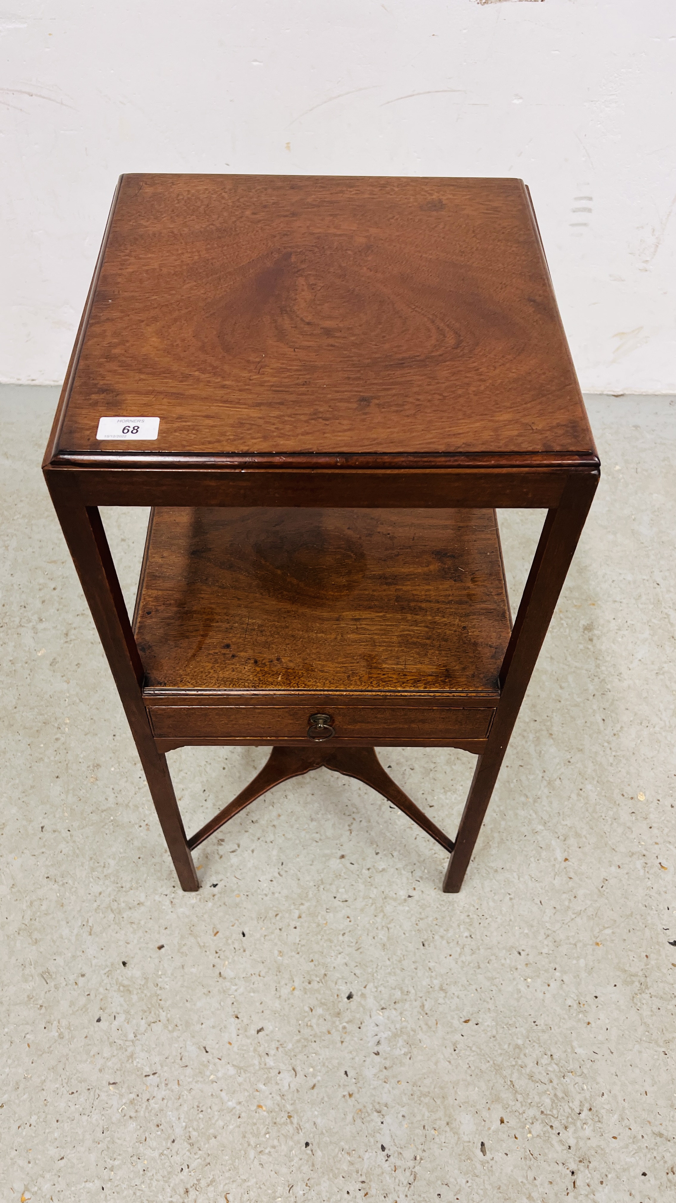 A GEORGE III MAHOGANY SQUARE WASHSTAND WITH LATER TOP 36 X 36 X 77CM. - Image 3 of 9