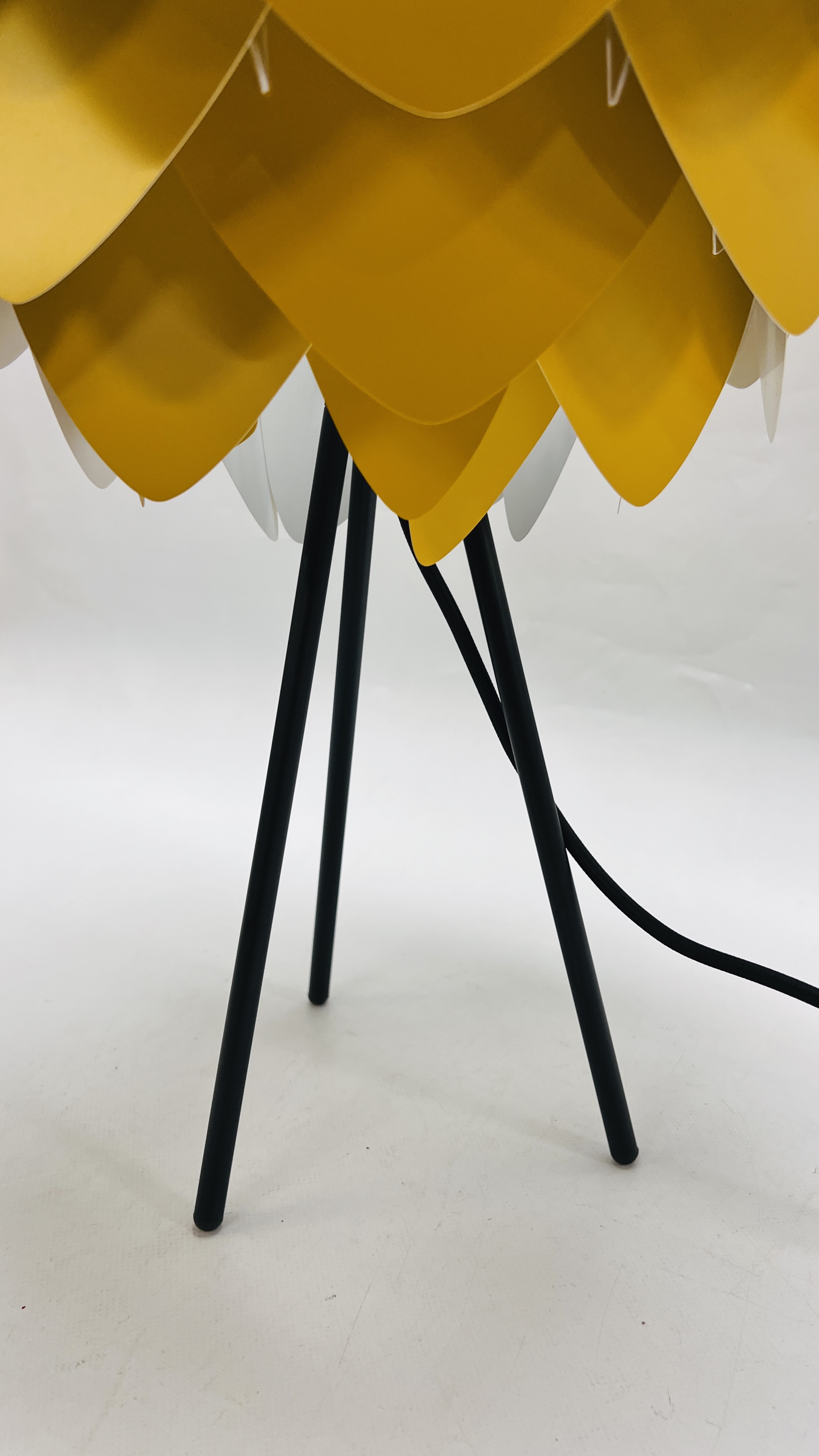 DESIGNER SAFFRON YELLOW PENDANT STYLE TABLE LAMP ON BLACK TRIPOD BASE HEIGHT 52CM - SOLD AS SEEN - Image 7 of 8