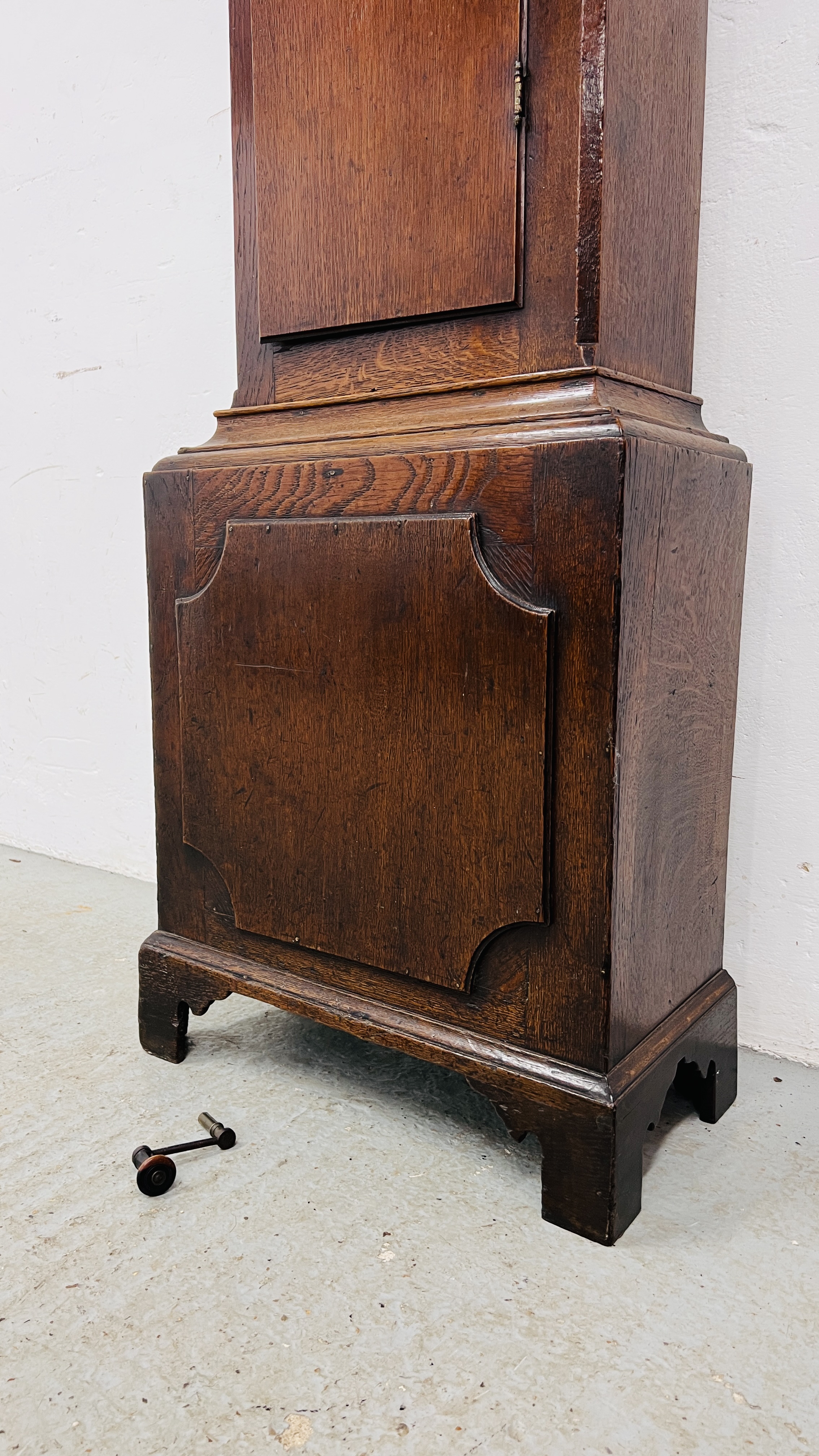 A GEORGE III OAK 30 HOUR ARCH DIAL LONG CASE CLOCK, - Image 10 of 20