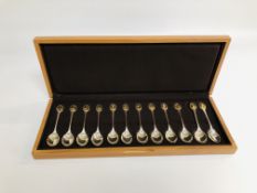 RSPB "THE ROYAL SOCIETY FOR THE PROTECTION OF BIRDS" CASED SET OF TWELVE SILVER SPOONS