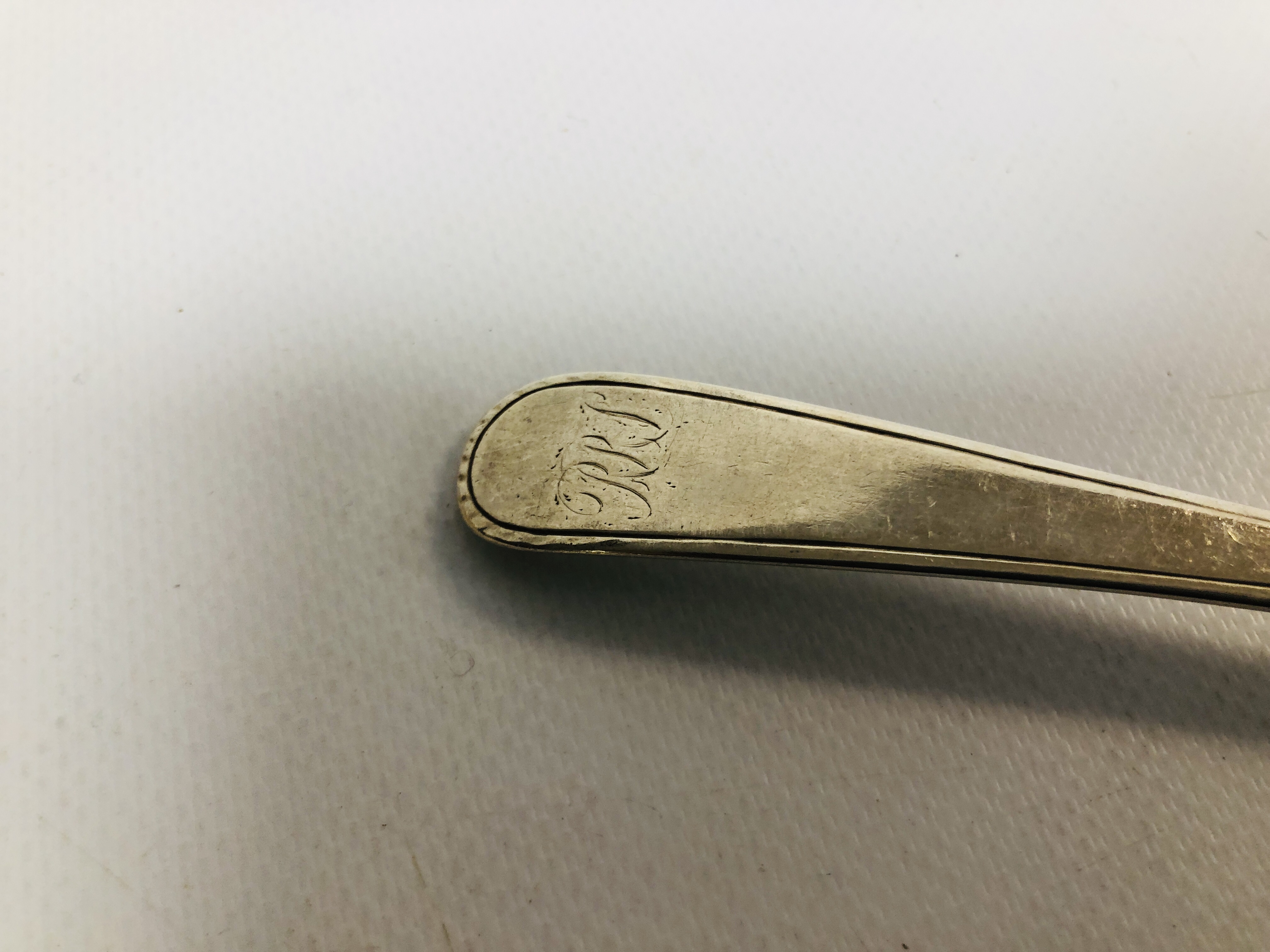 A GEORGE II THREAD PATTERN SILVER SERVING SPOON, PROBABLY LONDON 1739 MAKER L.L. - Image 4 of 7