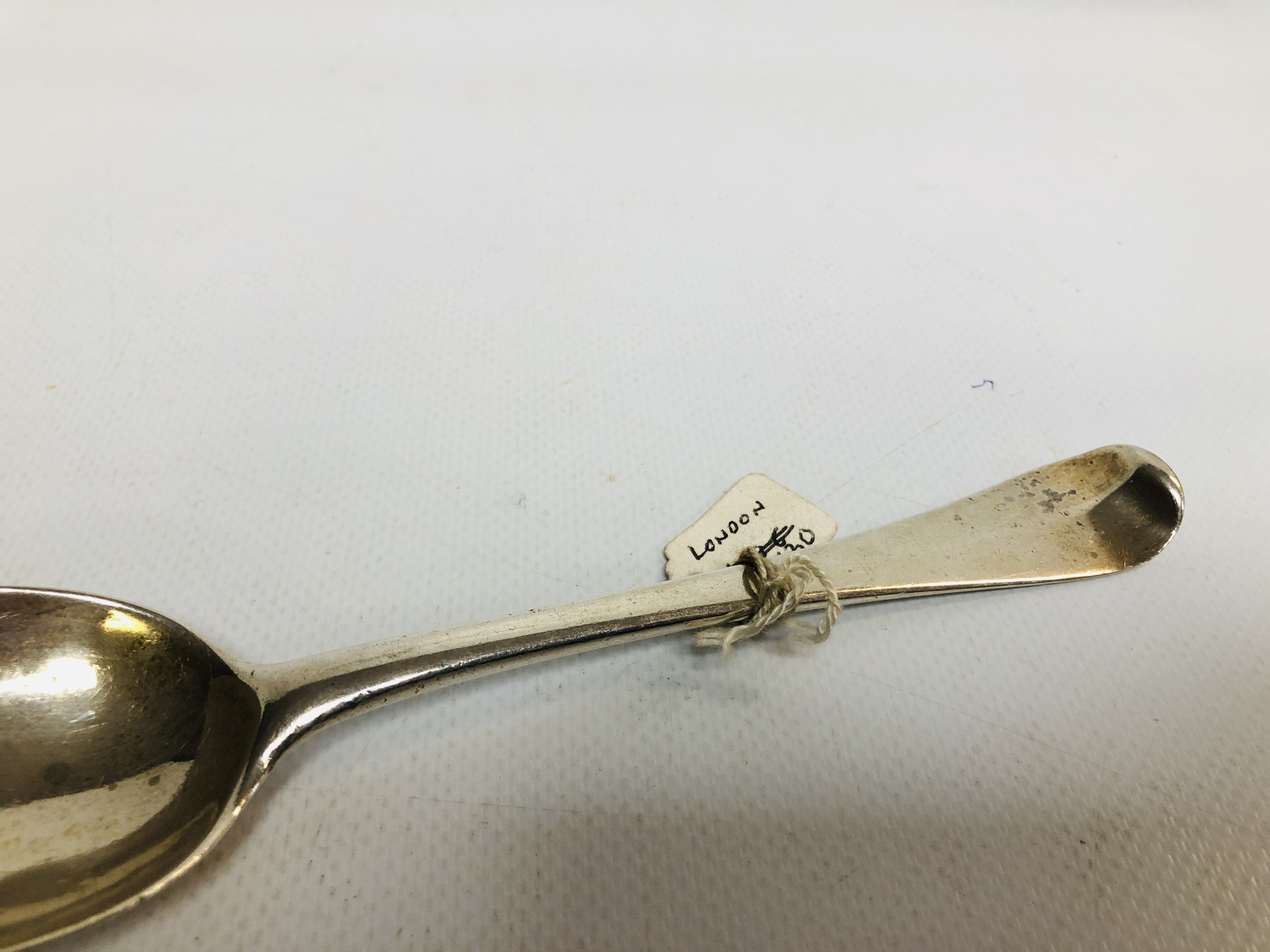 A GEORGE I HANOVERIAN PATTERN SILVER SERVING SPOON PROBABLY LONDON 1724 - Image 3 of 7