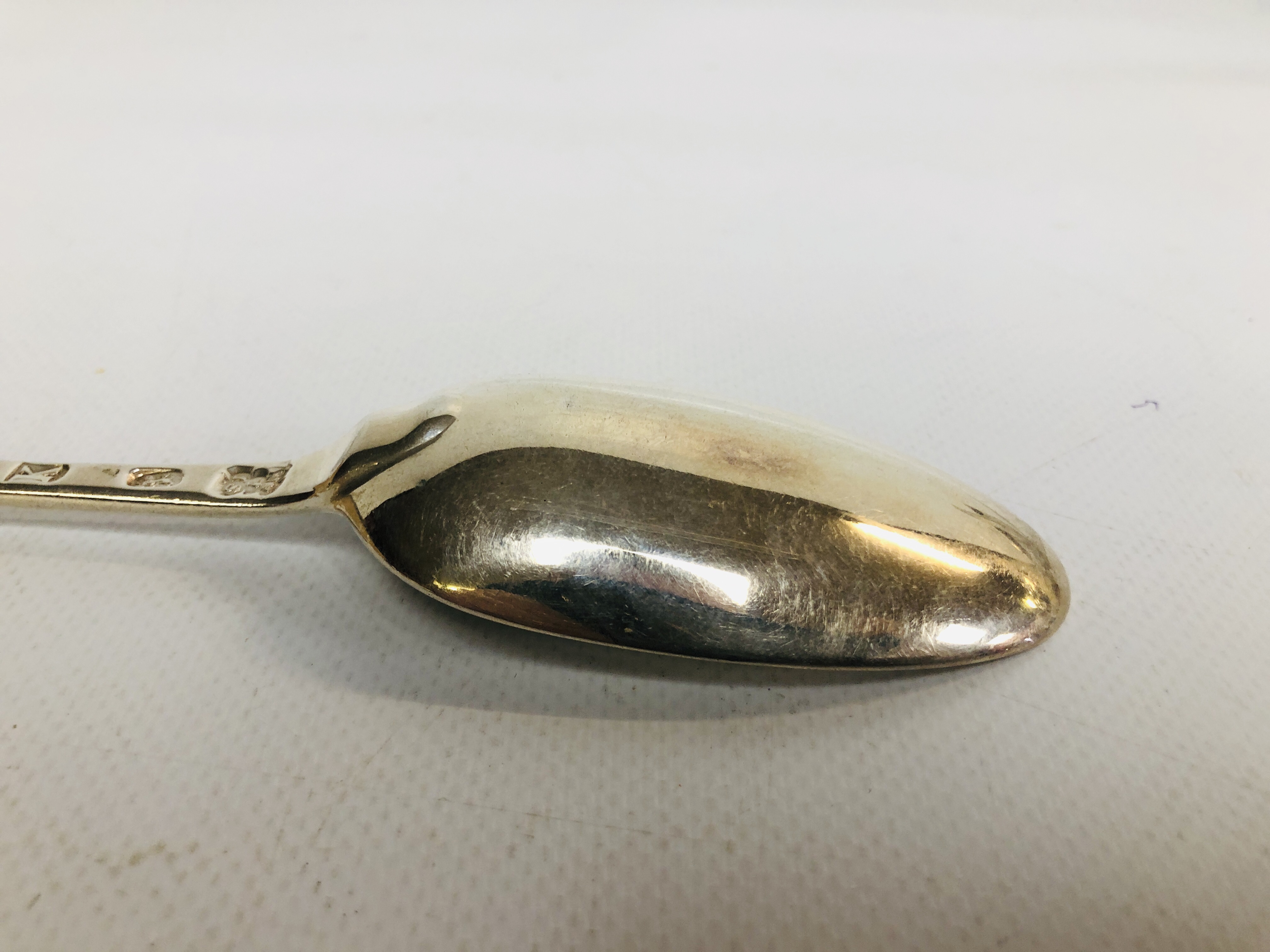 A GEORGE III SILVER HANOVERIAN PATTERN SERVING SPOON, BY JOHN HUGH LE SAGE, - Image 5 of 6