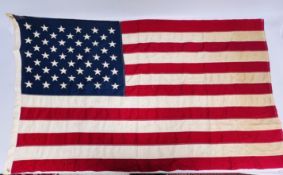 VINTAGE FLAG "ATLAS FLAG CORPORATION" OF AMERICA 100% COTTON, W 144CM X H 84CM.