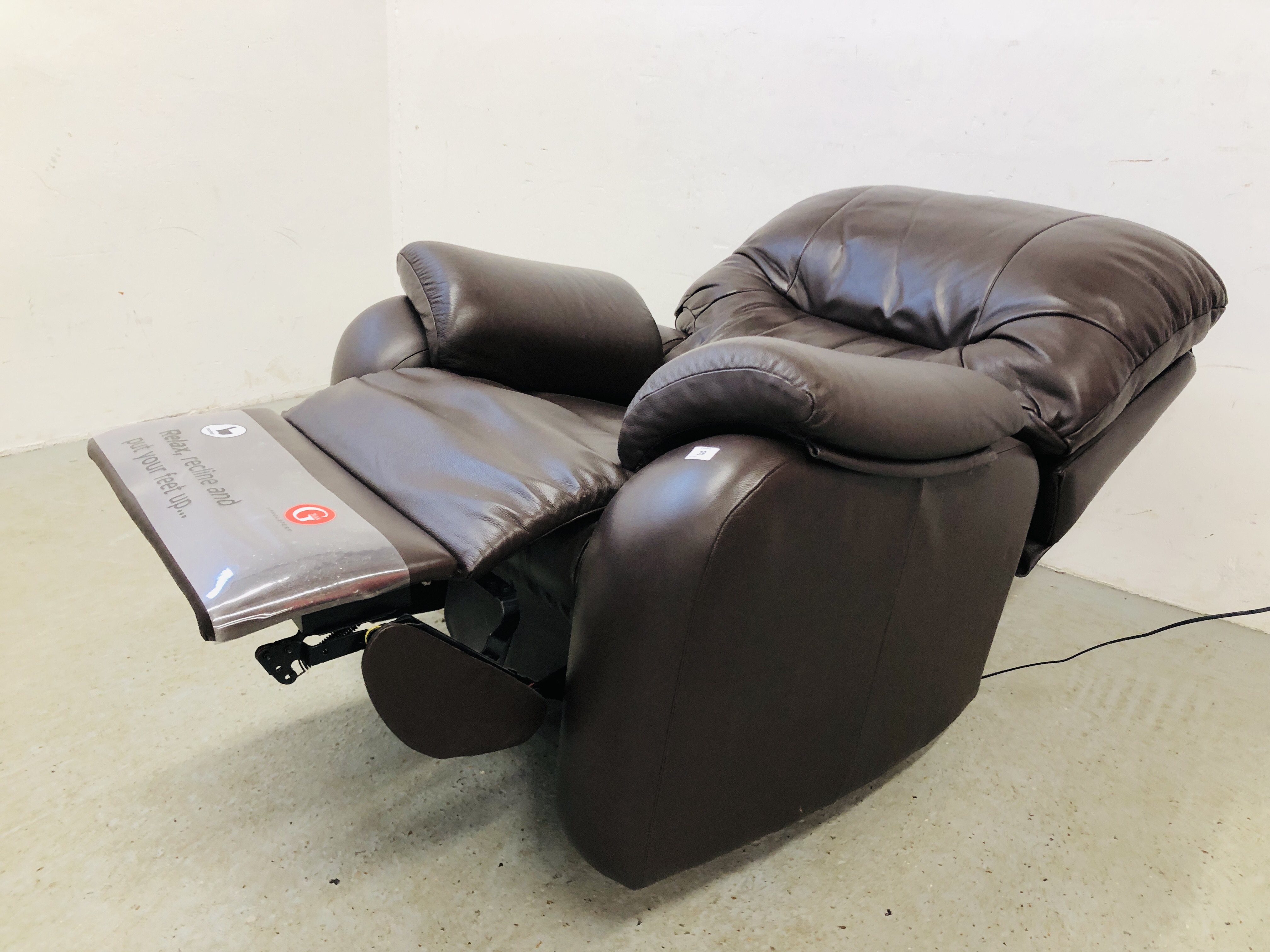 G-PLAN BROWN LEATHER RECLINING ARM CHAIR - SOLD AS SEEN - Image 8 of 8