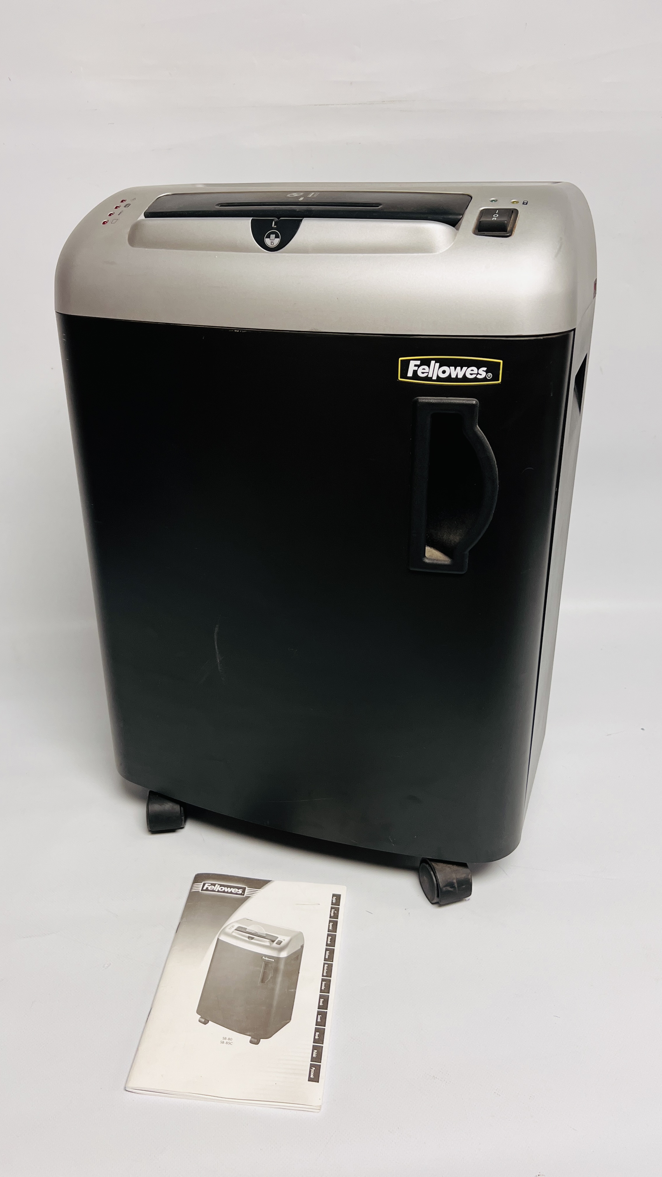 A FELLOWS SB-85C PAPER AND DISC SHREDDER WITH INSTRUCTIONS - SOLD AS SEEN