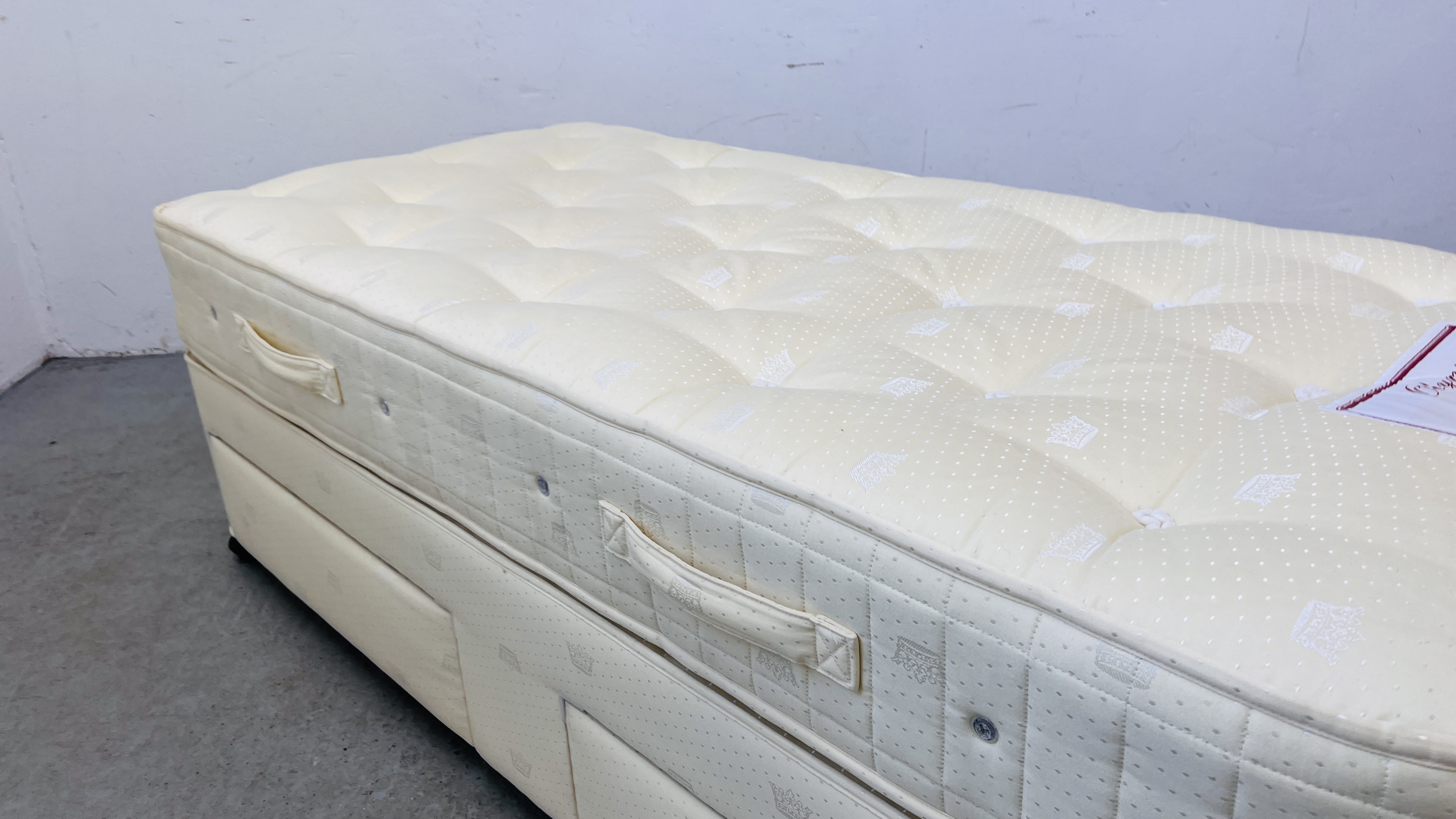 A GAINSBOROUGH LUXURY BED OLYMPIC SINGLE MATTRESS ON TWO DRAWER MATCHING BASE - Image 8 of 14