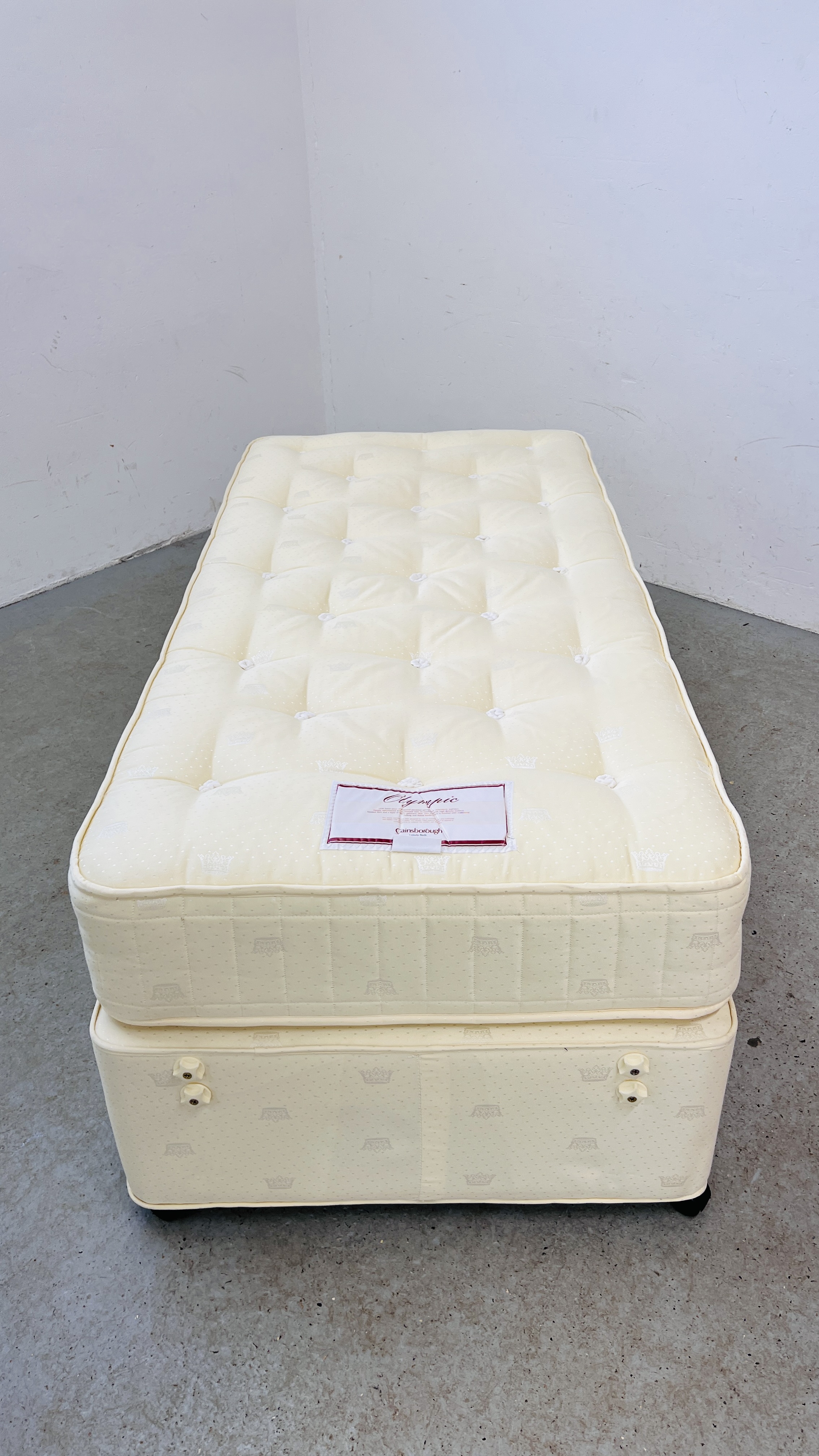 A GAINSBOROUGH LUXURY BED OLYMPIC SINGLE MATTRESS ON TWO DRAWER MATCHING BASE - Image 2 of 14